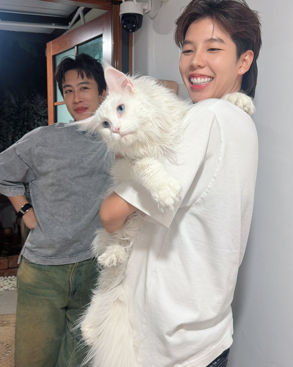 เบล - ขนิษฐา เบ้าหล่อเพชร