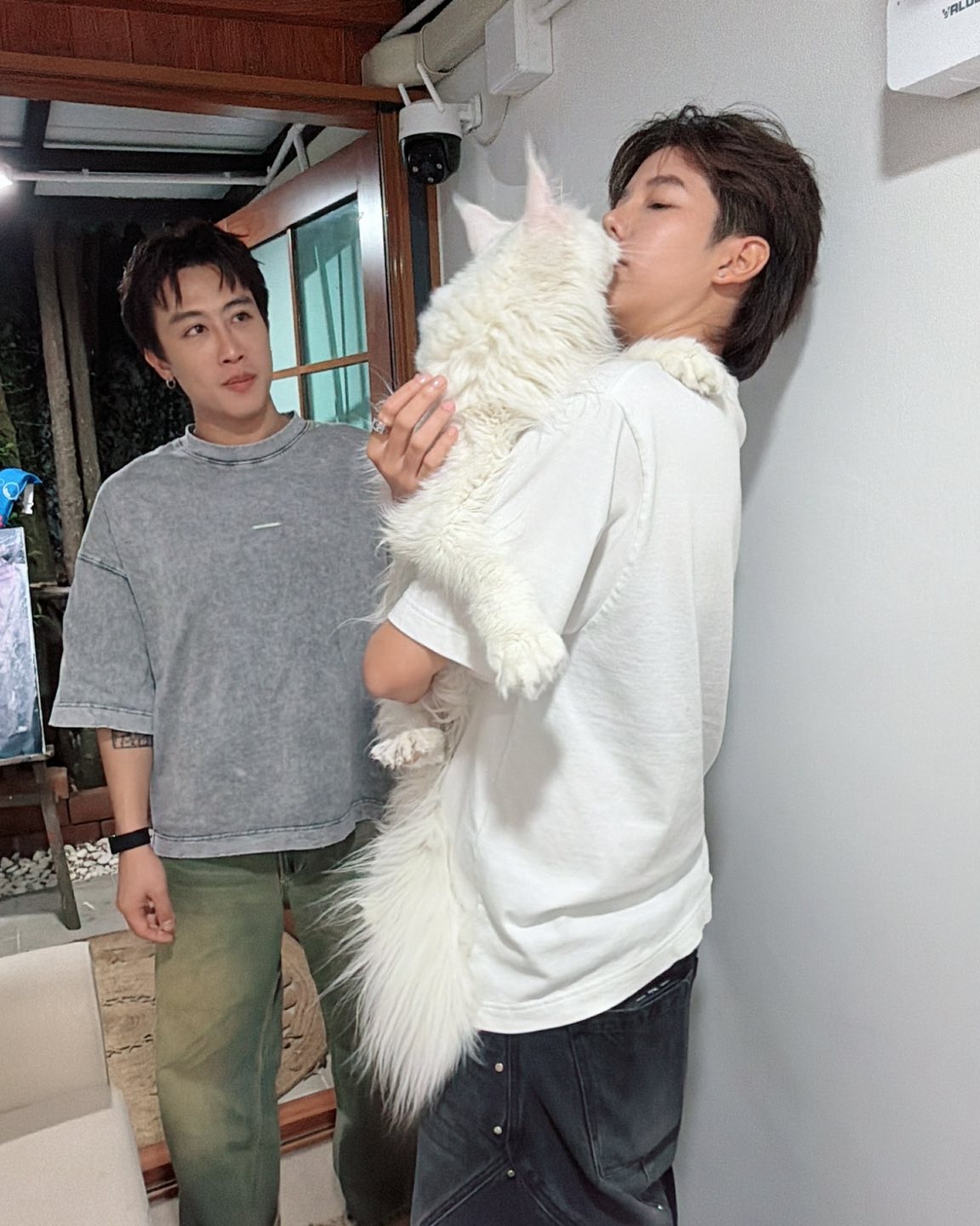 เบล - ขนิษฐา เบ้าหล่อเพชร