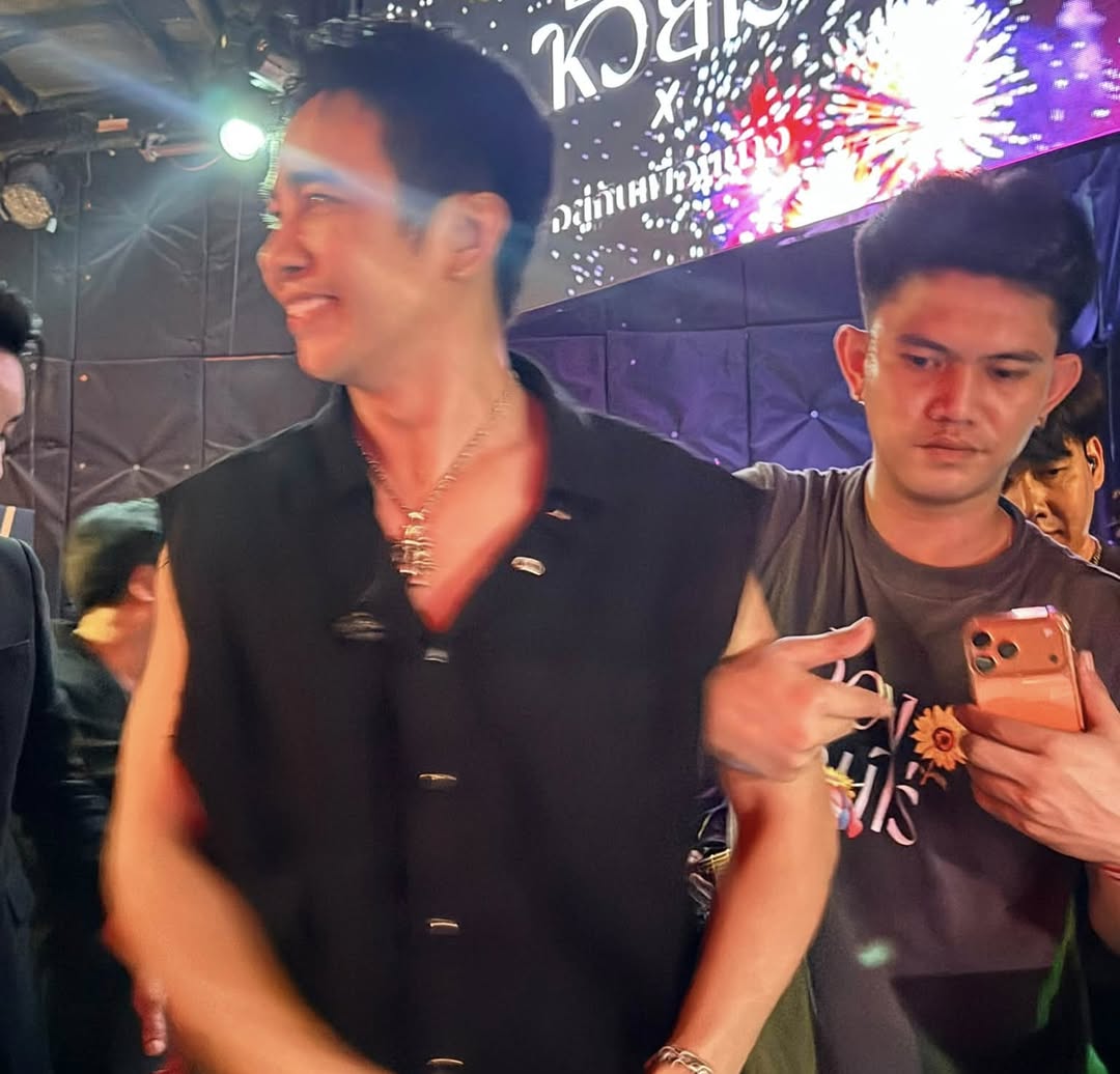 เบล - ขนิษฐา เบ้าหล่อเพชร