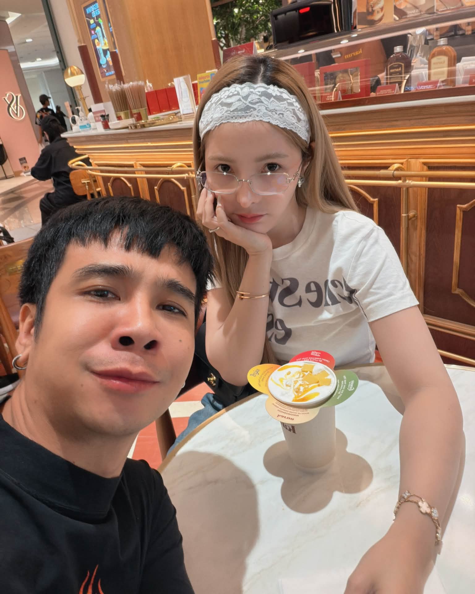 เบล - ขนิษฐา เบ้าหล่อเพชร