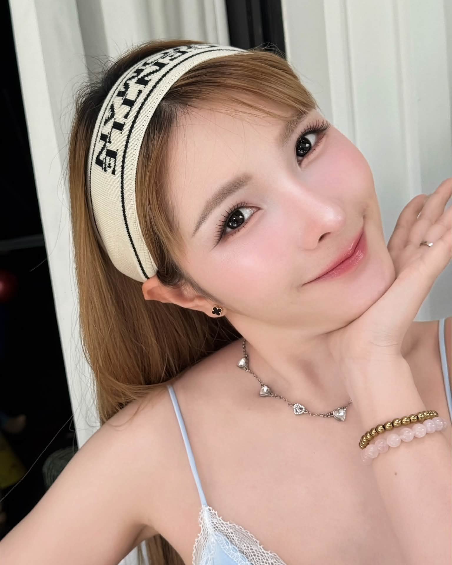 เบล - ขนิษฐา เบ้าหล่อเพชร