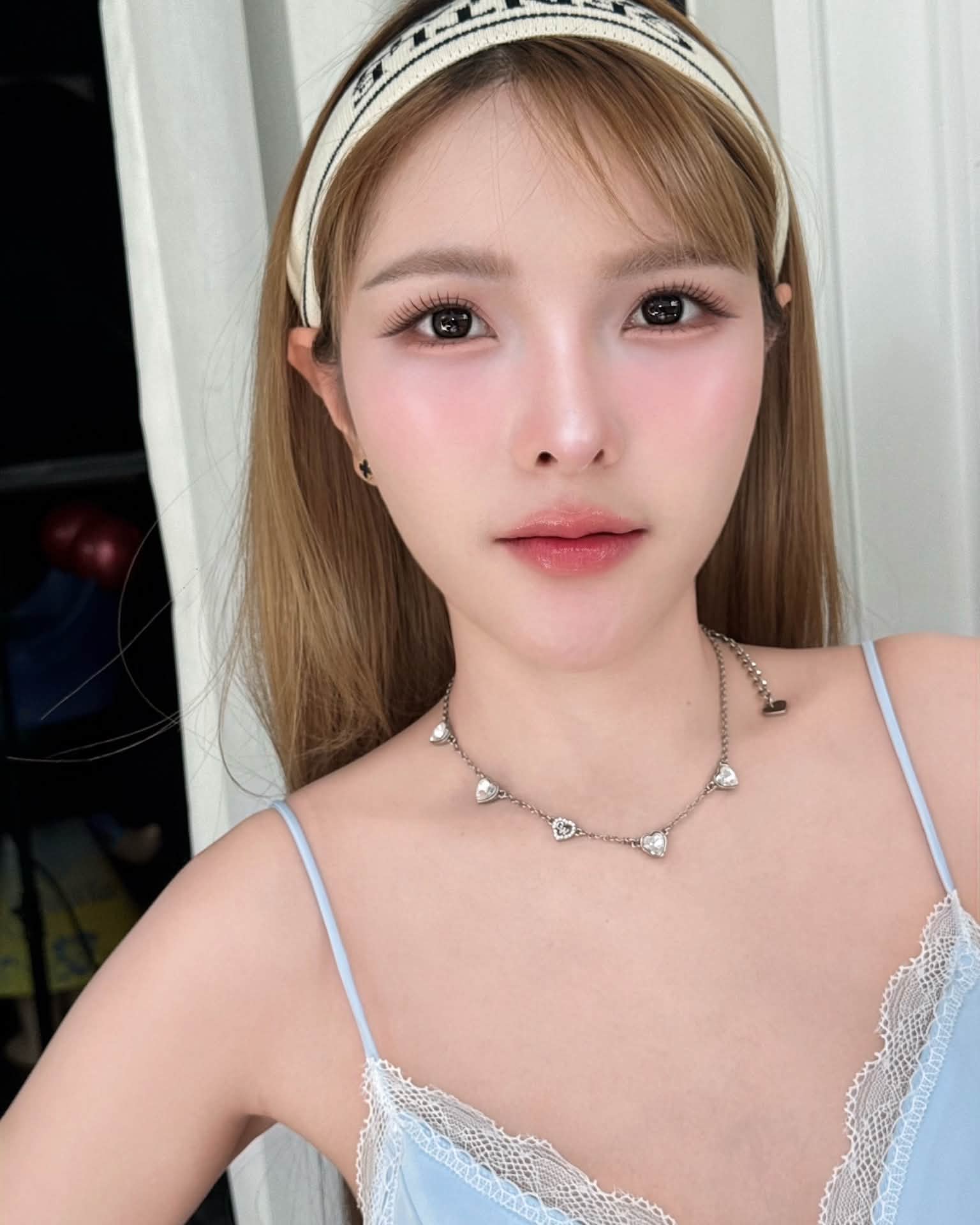 เบล - ขนิษฐา เบ้าหล่อเพชร