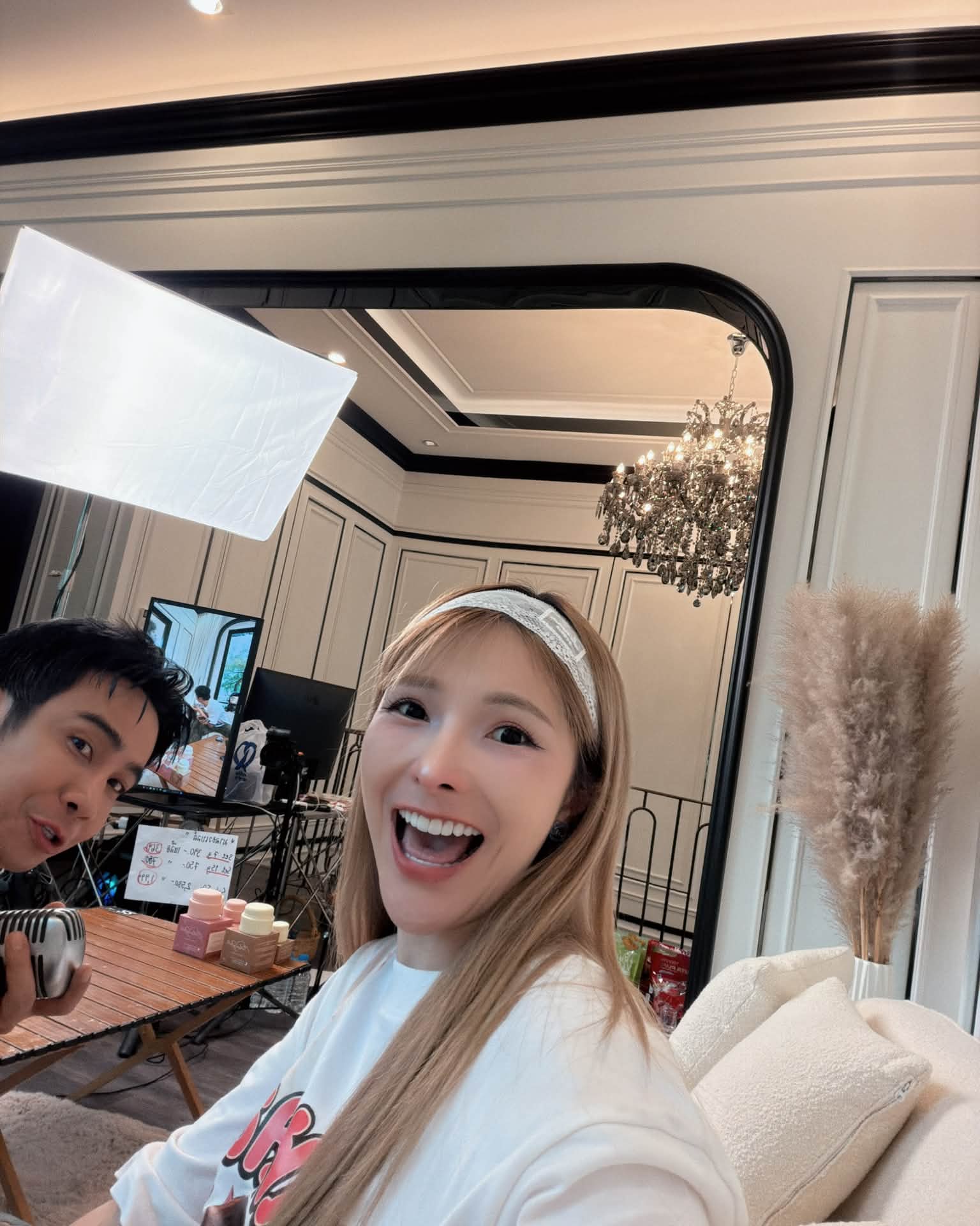 เบล - ขนิษฐา เบ้าหล่อเพชร