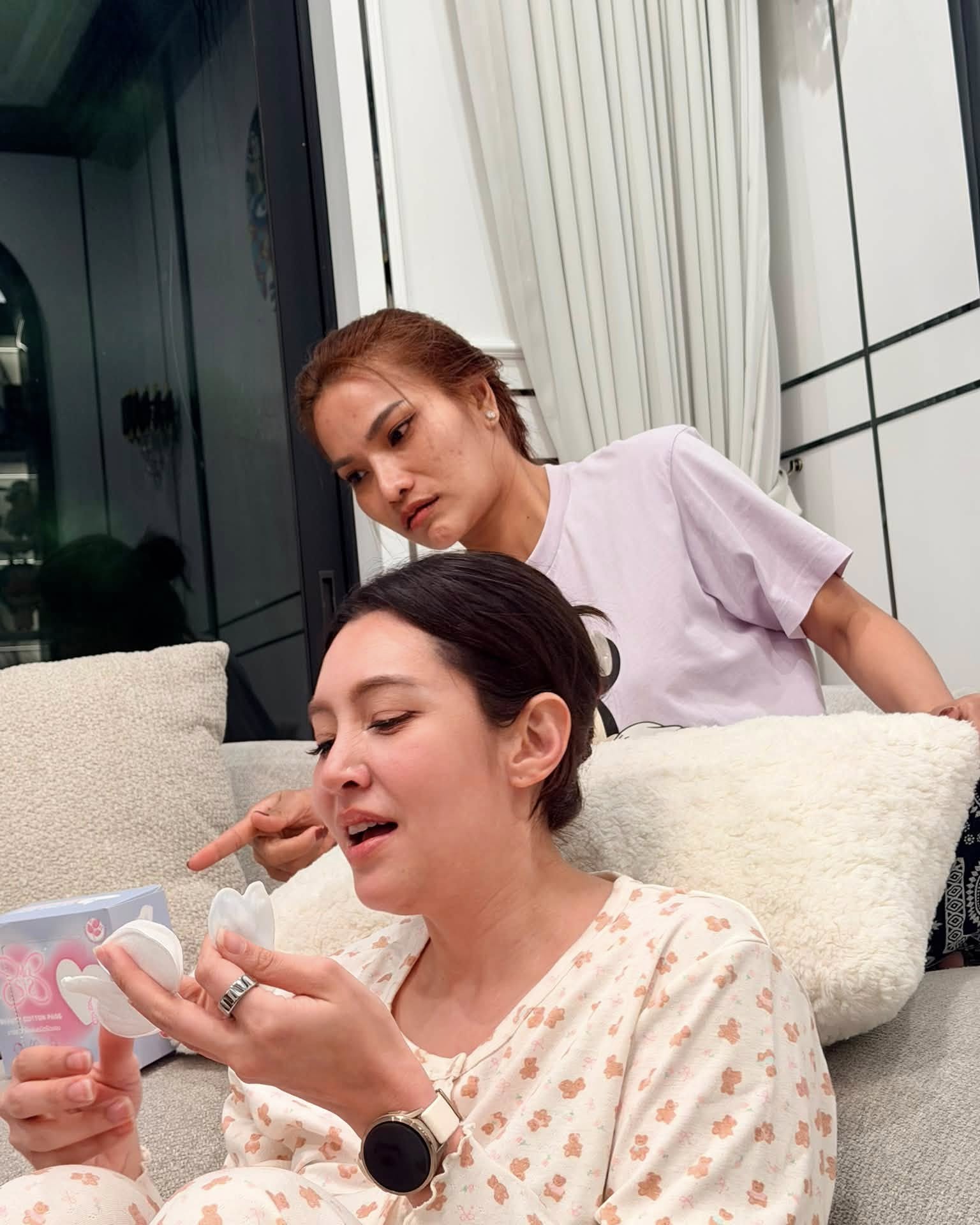เบล - ขนิษฐา เบ้าหล่อเพชร