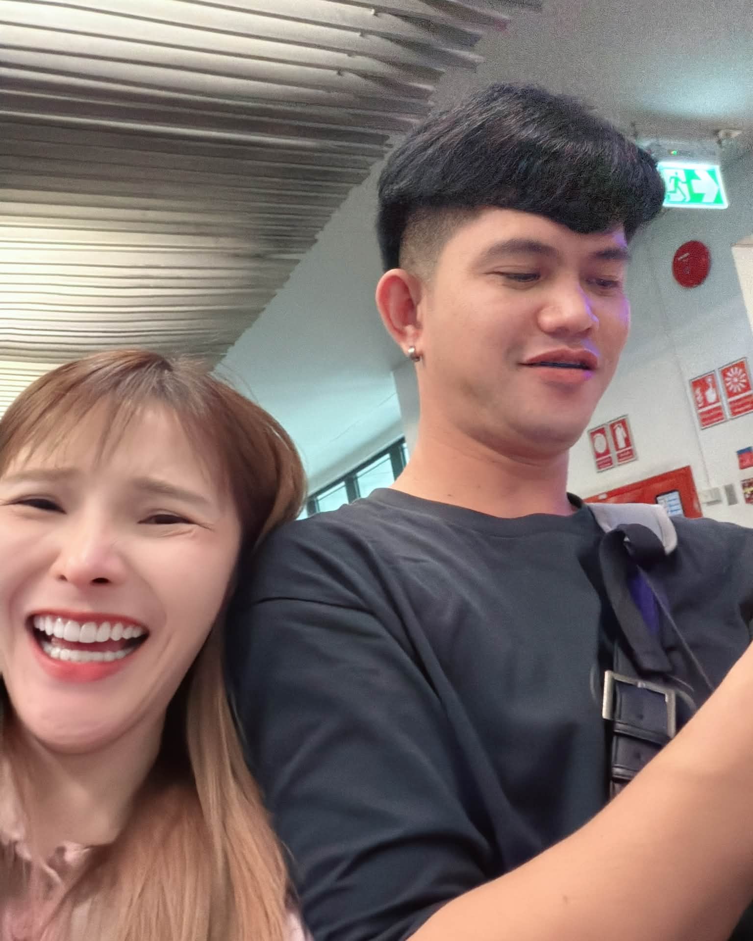 เบล - ขนิษฐา เบ้าหล่อเพชร