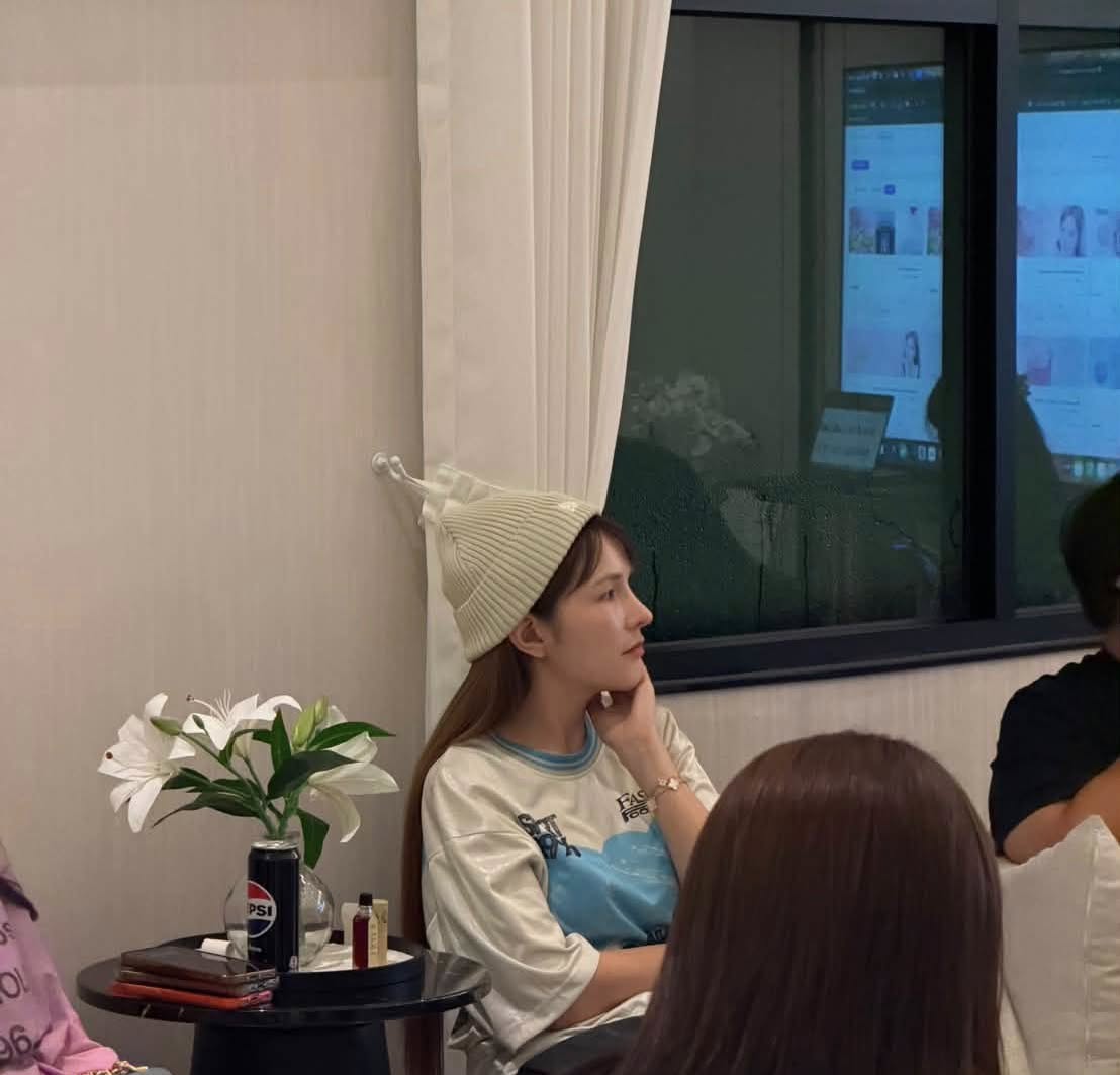 เบล - ขนิษฐา เบ้าหล่อเพชร
