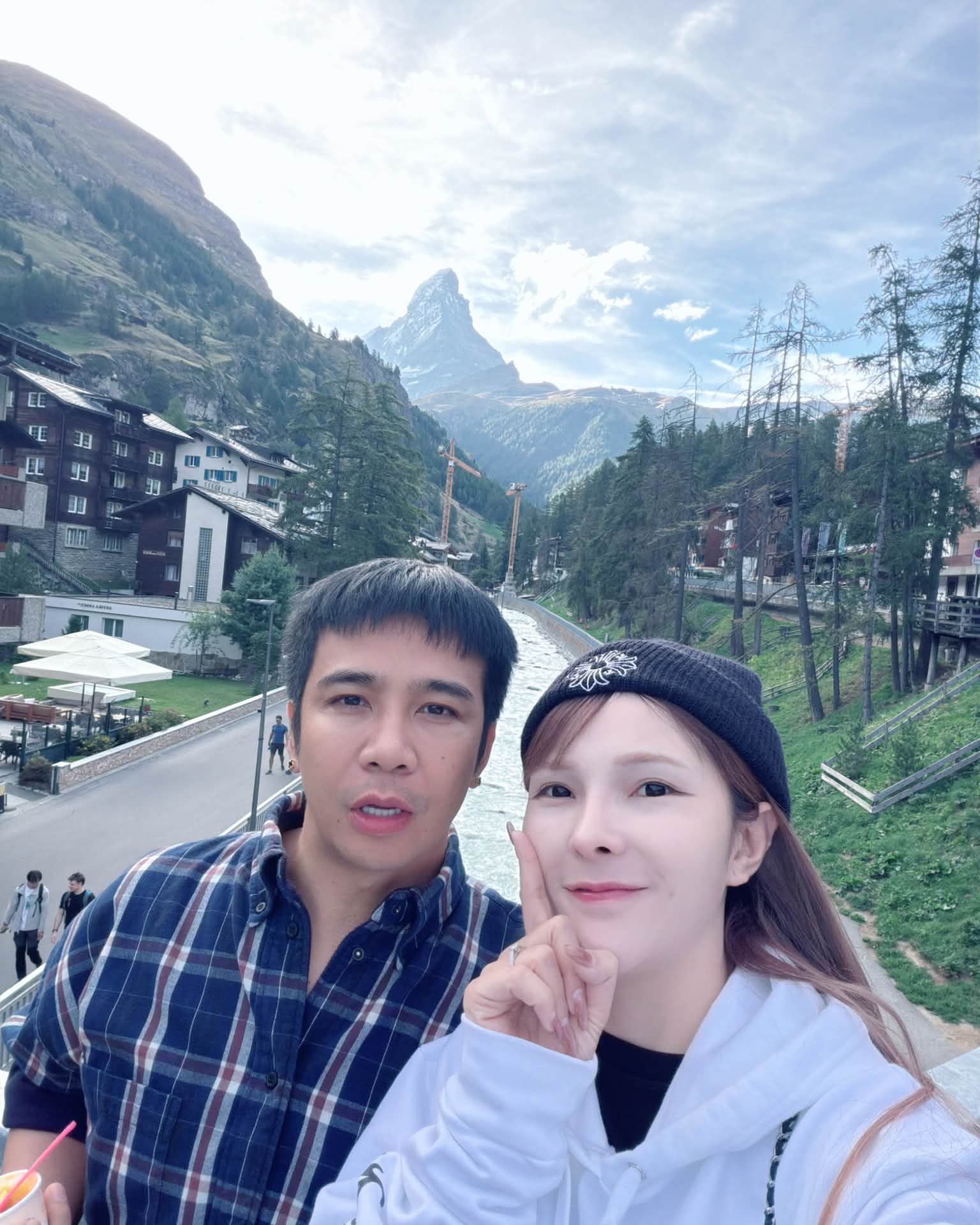 เบล - ขนิษฐา เบ้าหล่อเพชร