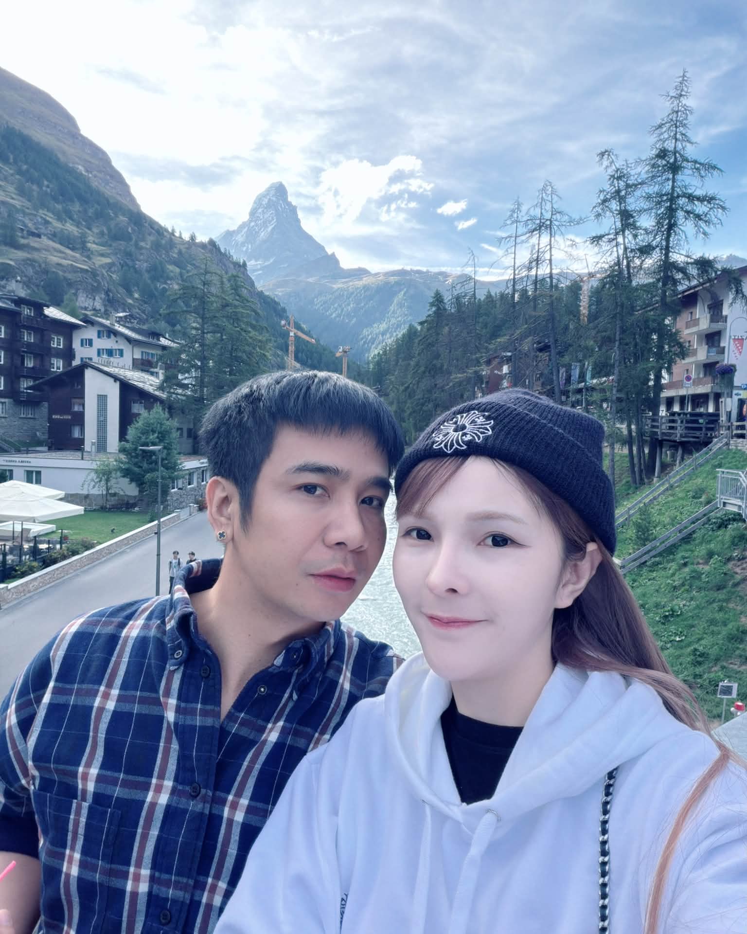 เบล - ขนิษฐา เบ้าหล่อเพชร