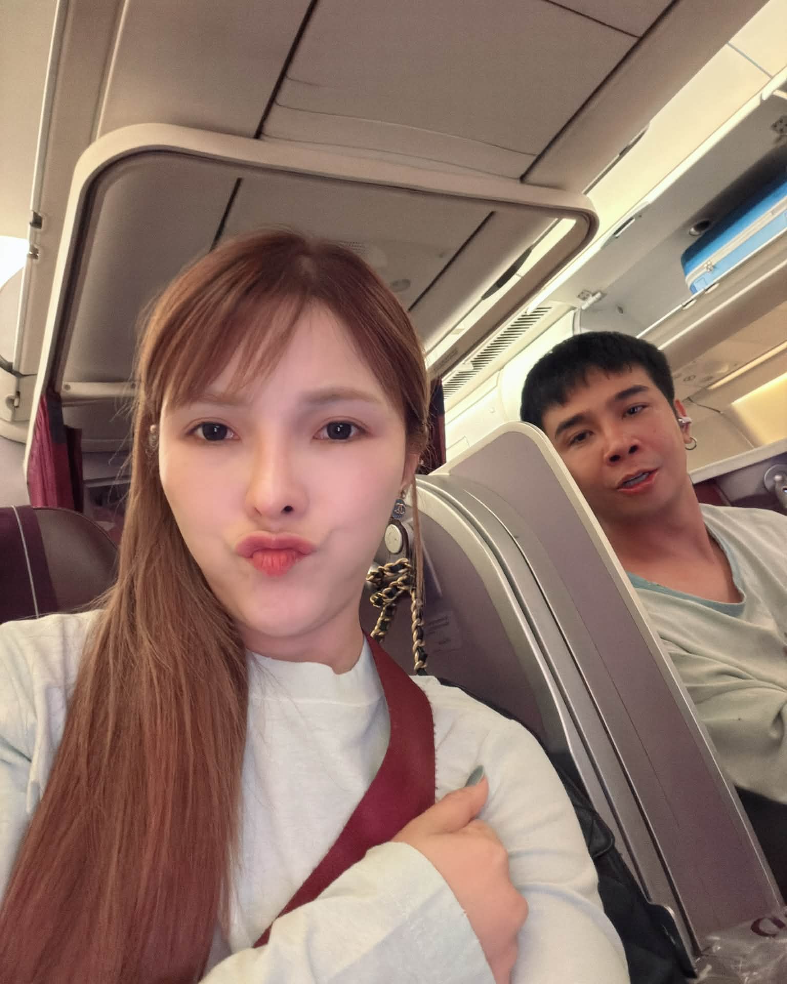 เบล - ขนิษฐา เบ้าหล่อเพชร