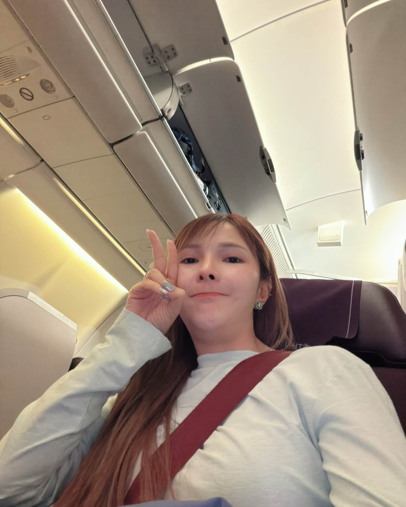 เบล - ขนิษฐา เบ้าหล่อเพชร