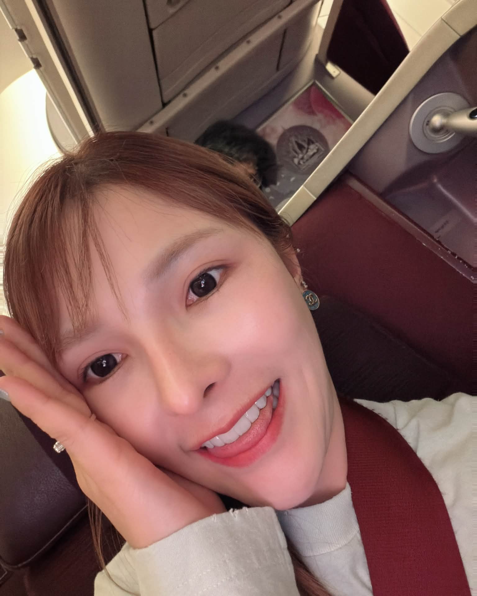 เบล - ขนิษฐา เบ้าหล่อเพชร
