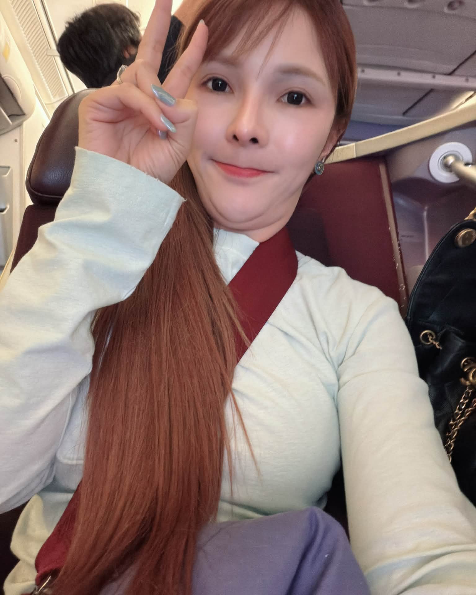 เบล - ขนิษฐา เบ้าหล่อเพชร