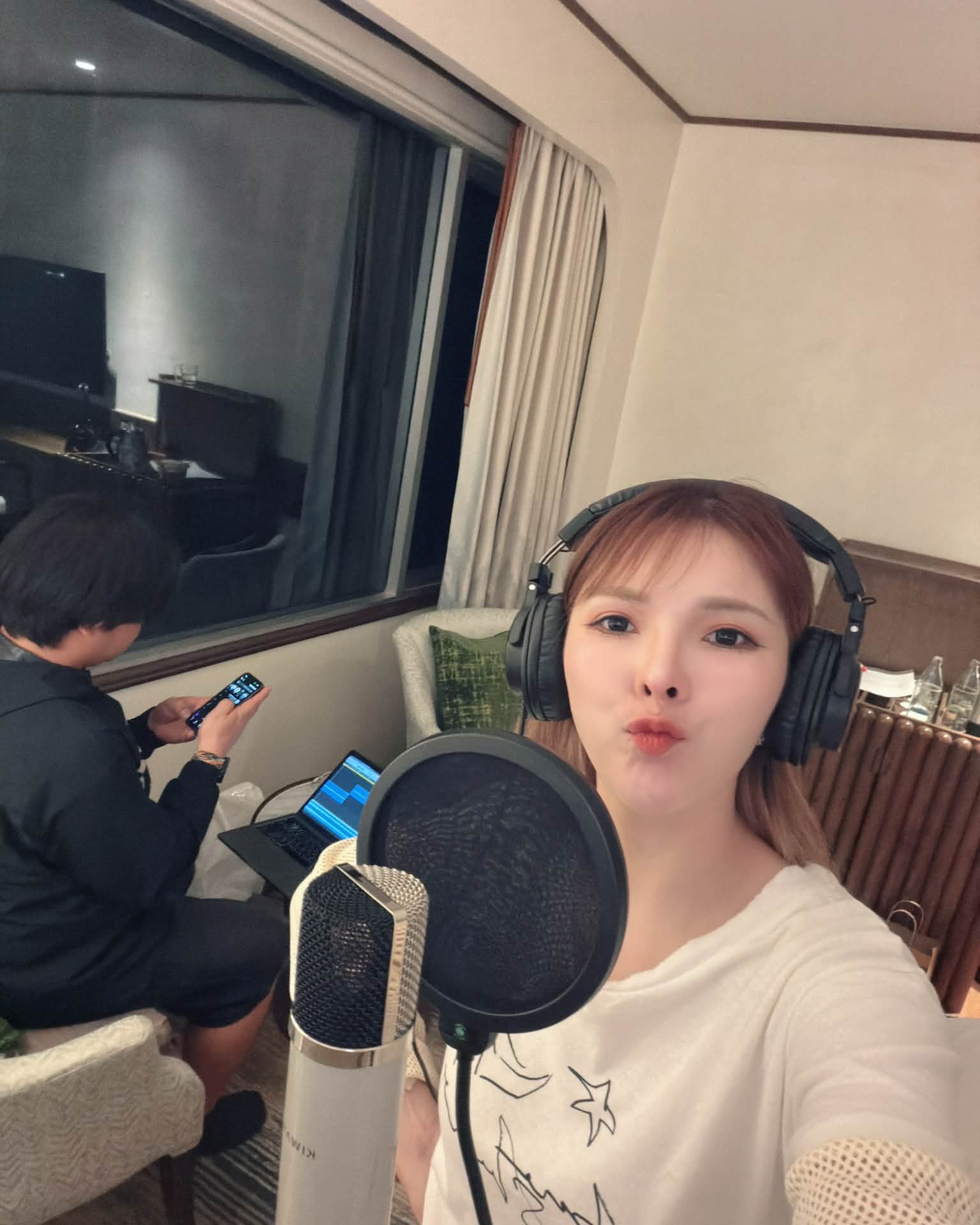 เบล - ขนิษฐา เบ้าหล่อเพชร
