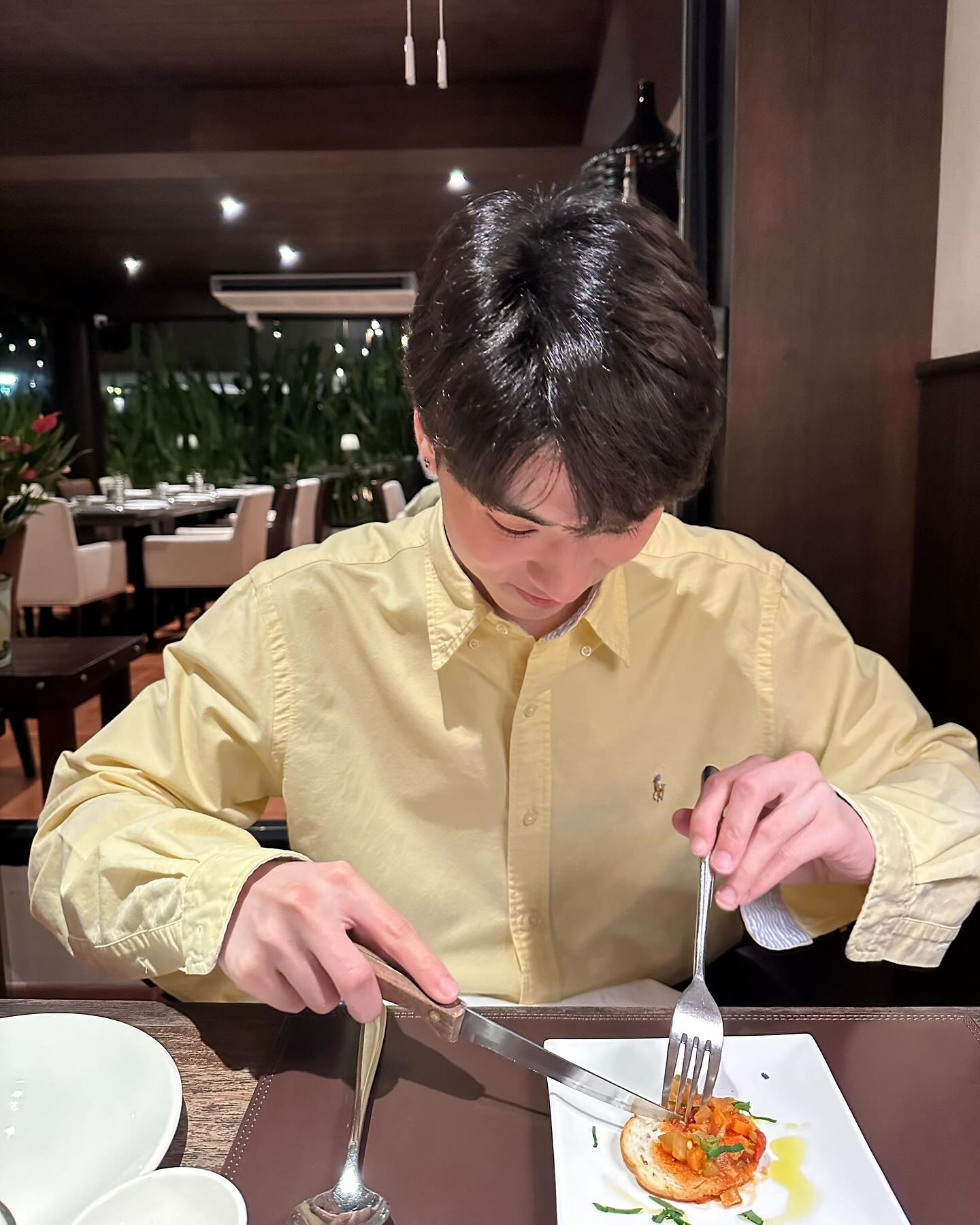 โอ๊ต - ธาราธร พุ่มโพธิงาม
