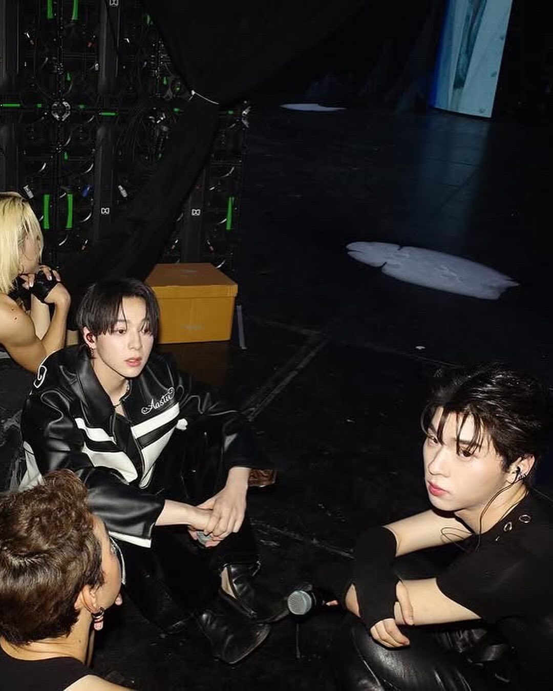 โอ๊ต - ธาราธร พุ่มโพธิงาม