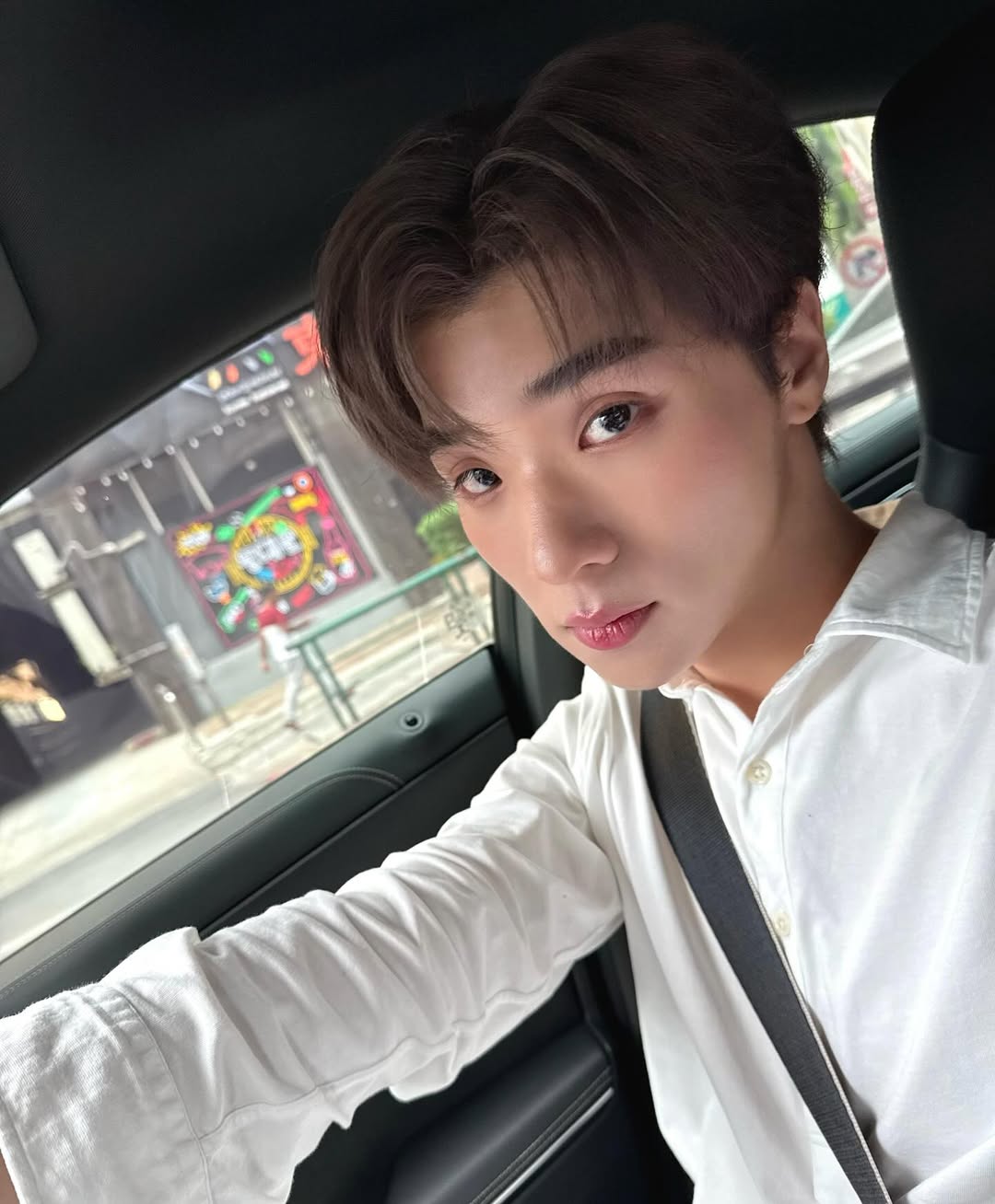 โอ๊ต - ธาราธร พุ่มโพธิงาม