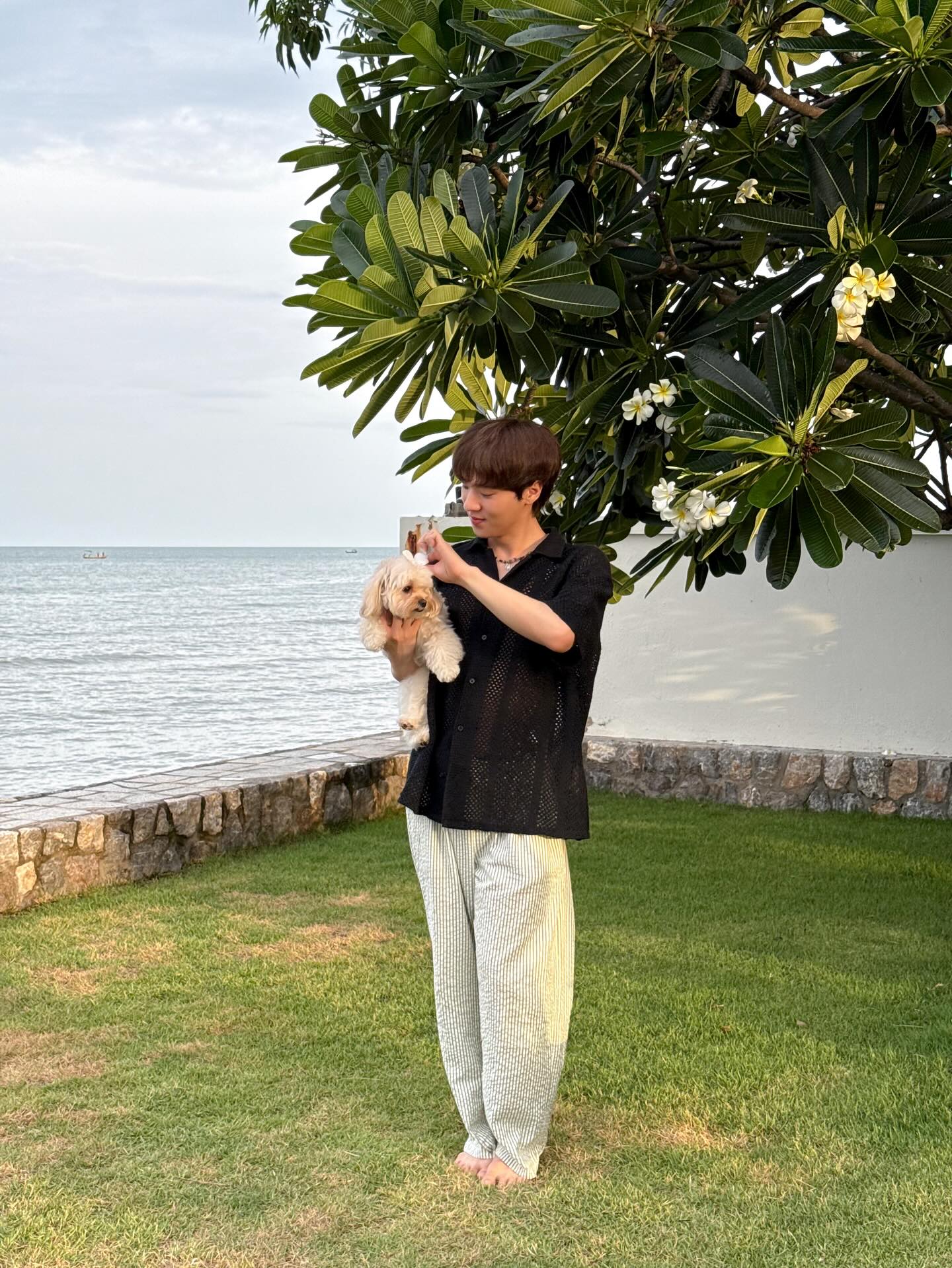 โอ๊ต - ธาราธร พุ่มโพธิงาม