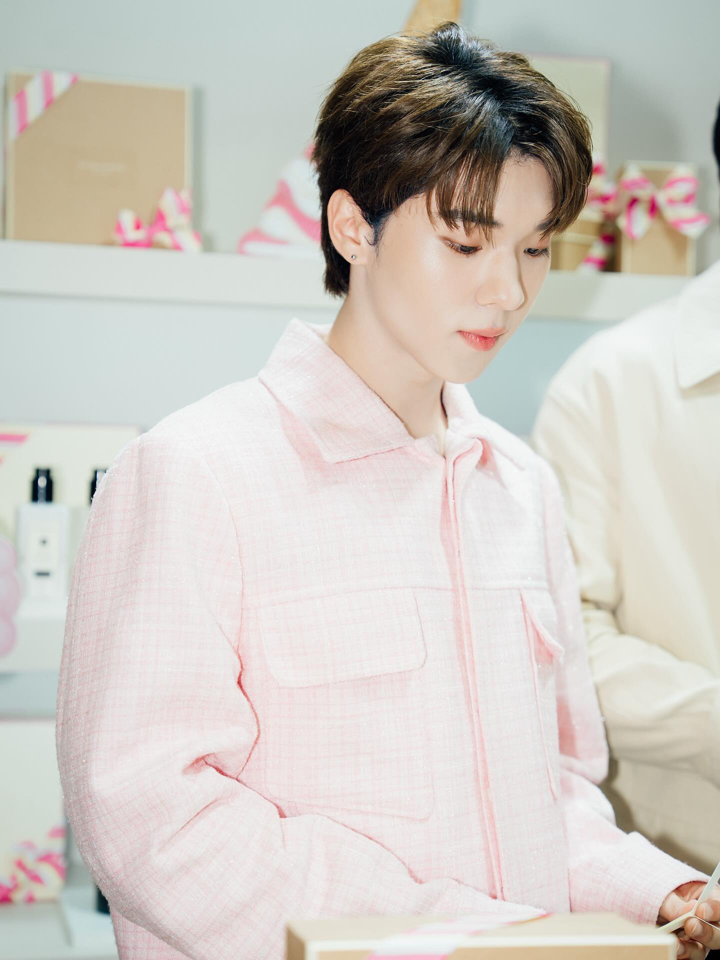โอ๊ต - ธาราธร พุ่มโพธิงาม