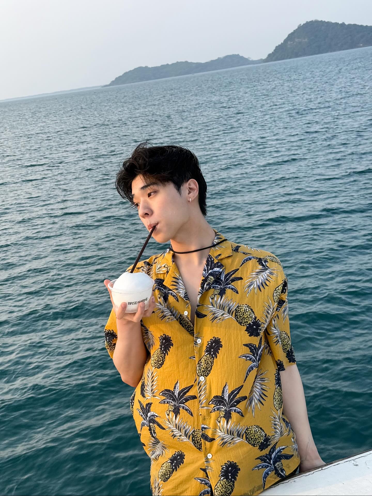 โอ๊ต - ธาราธร พุ่มโพธิงาม