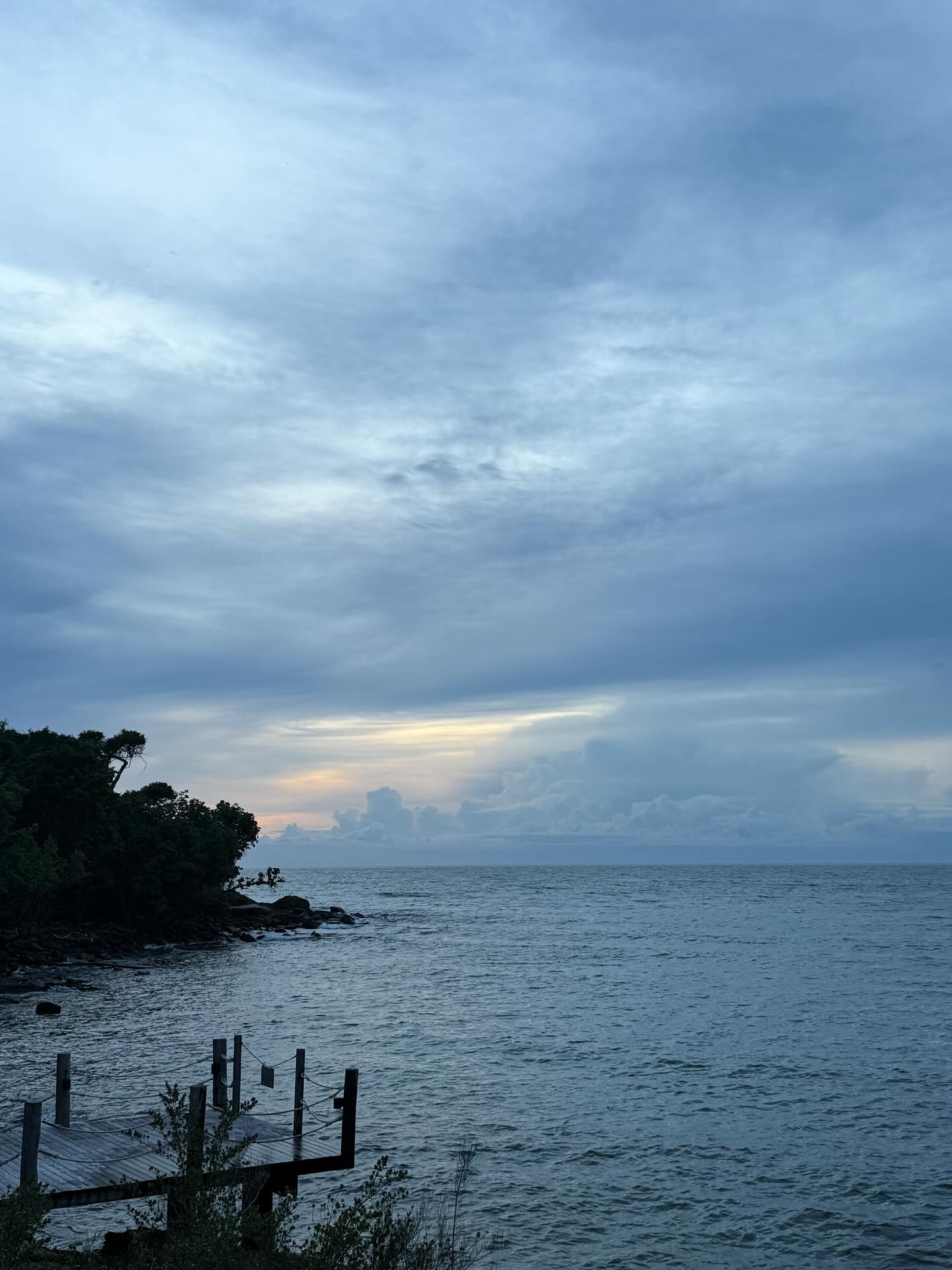 โอ๊ต - ธาราธร พุ่มโพธิงาม