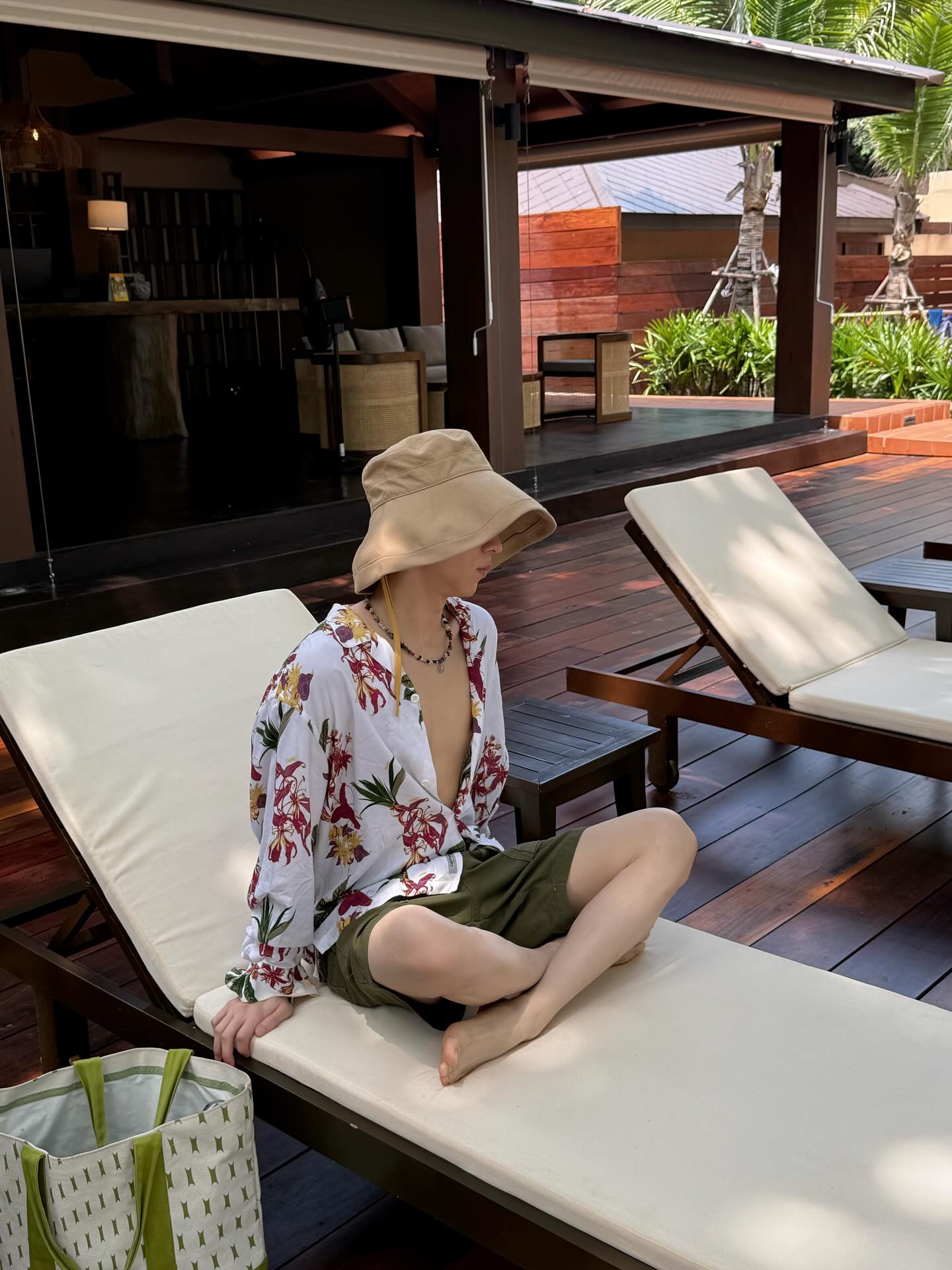 โอ๊ต - ธาราธร พุ่มโพธิงาม