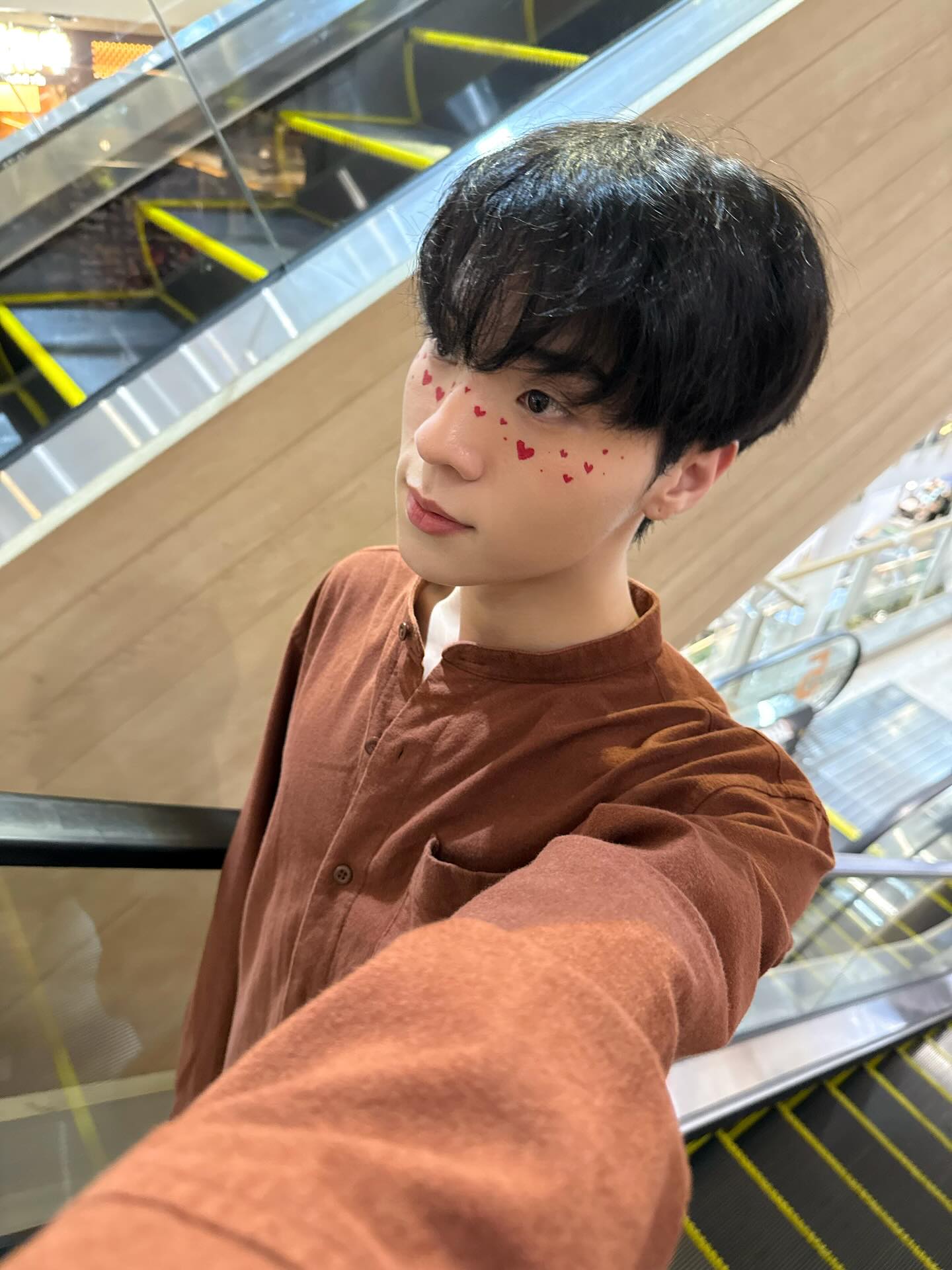 โอ๊ต - ธาราธร พุ่มโพธิงาม