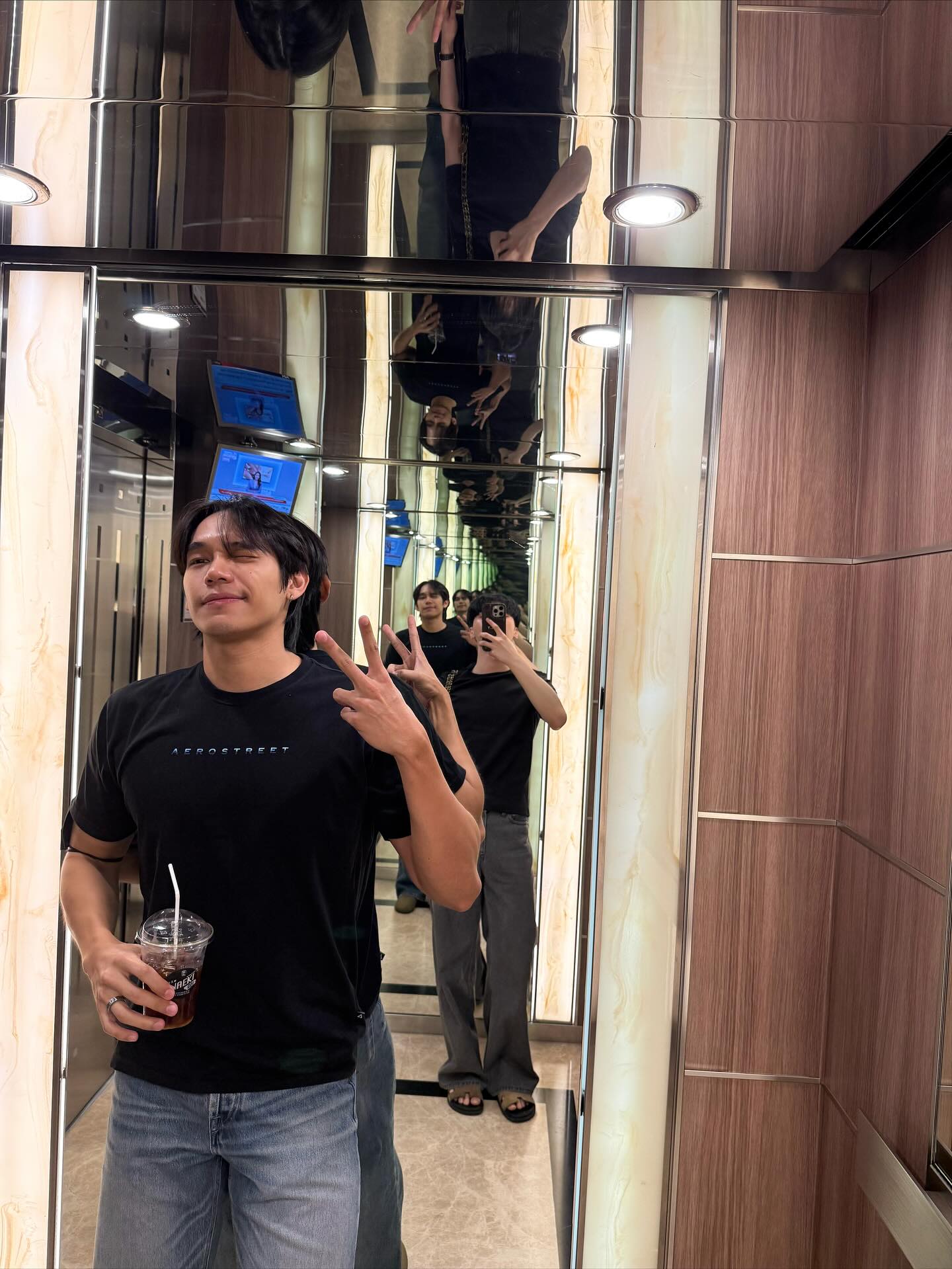 โอ๊ต - ธาราธร พุ่มโพธิงาม