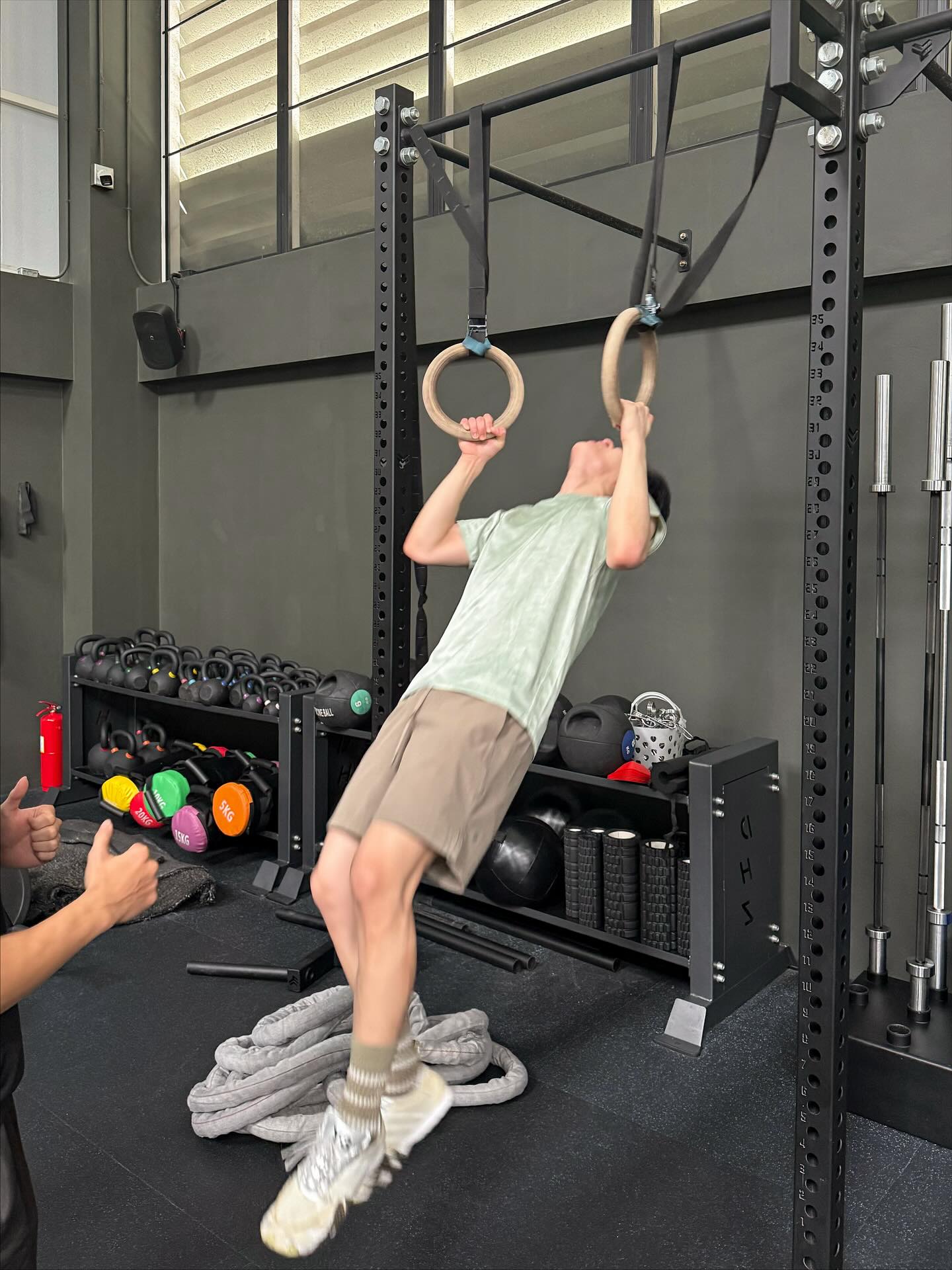 โอ๊ต - ธาราธร พุ่มโพธิงาม