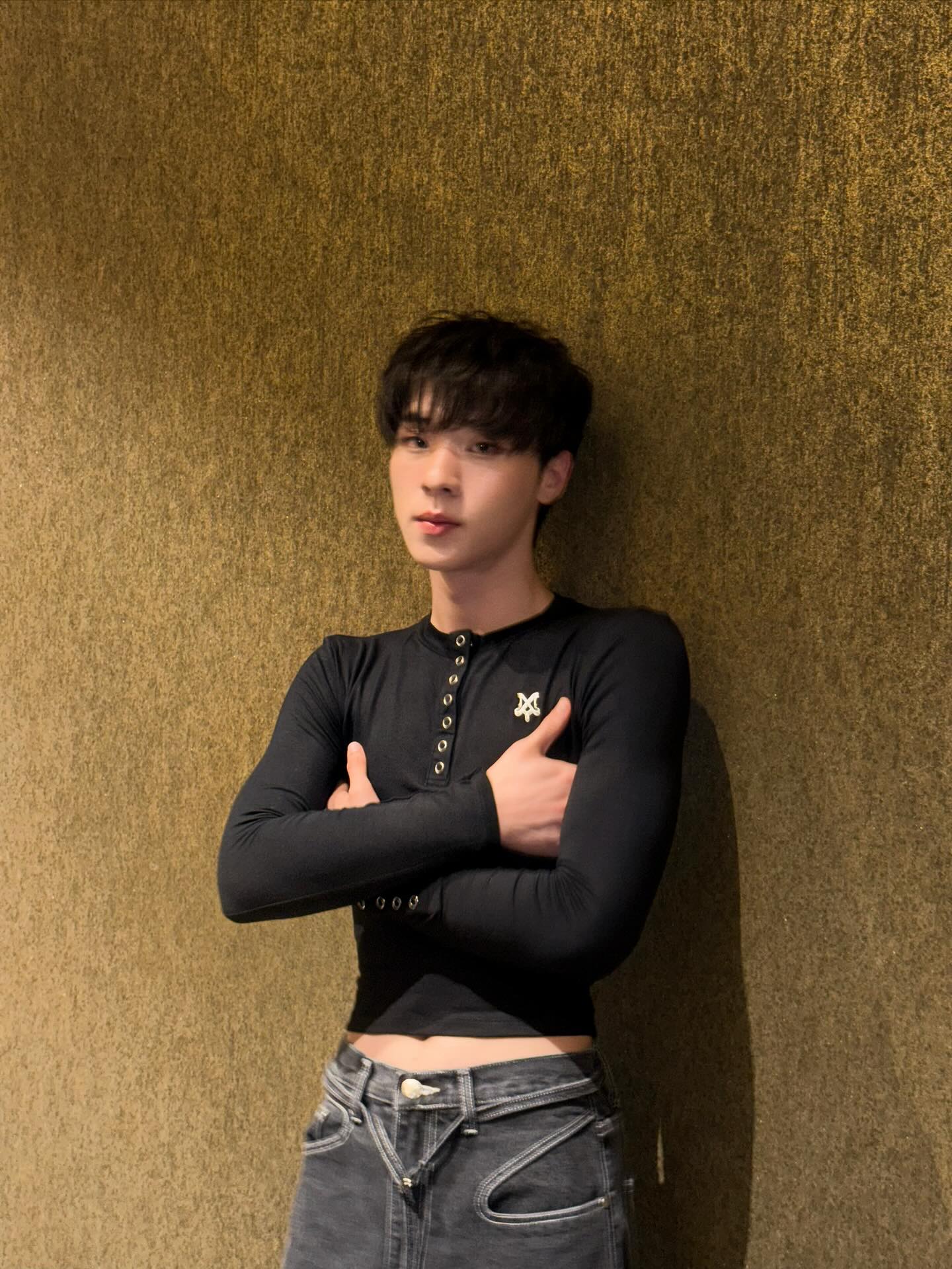 โอ๊ต - ธาราธร พุ่มโพธิงาม