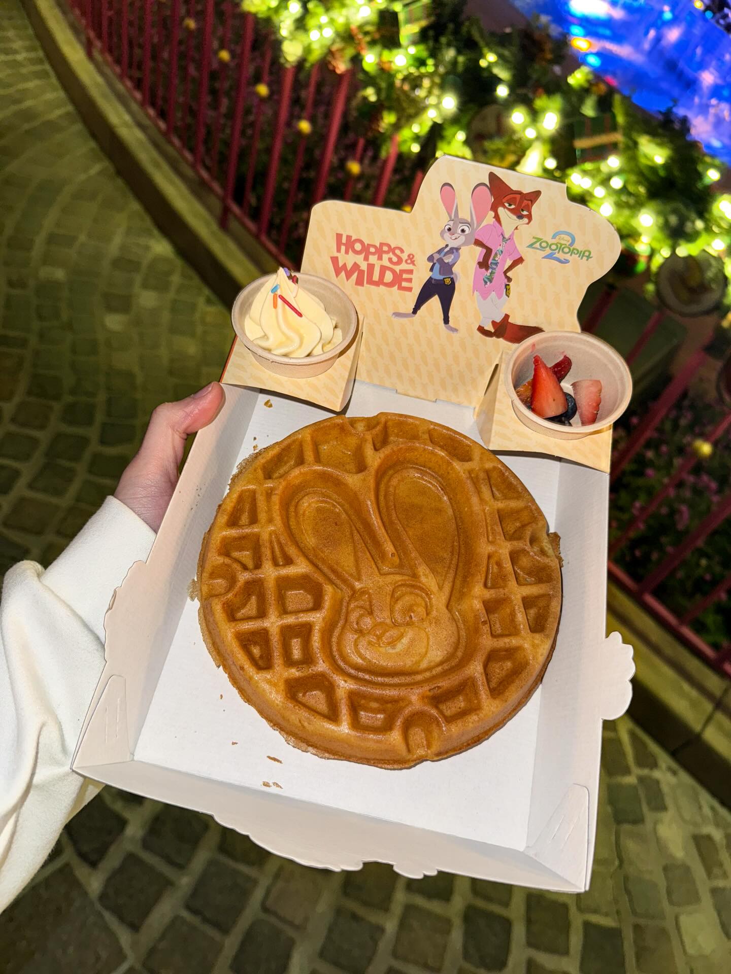 โอ๊ต - ธาราธร พุ่มโพธิงาม