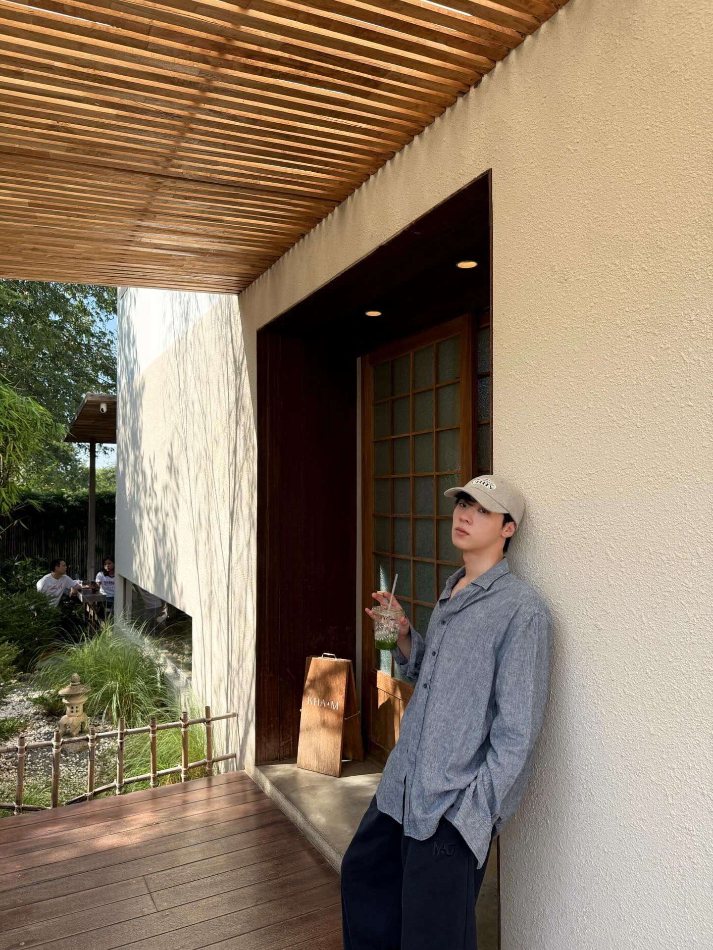 โอ๊ต - ธาราธร พุ่มโพธิงาม