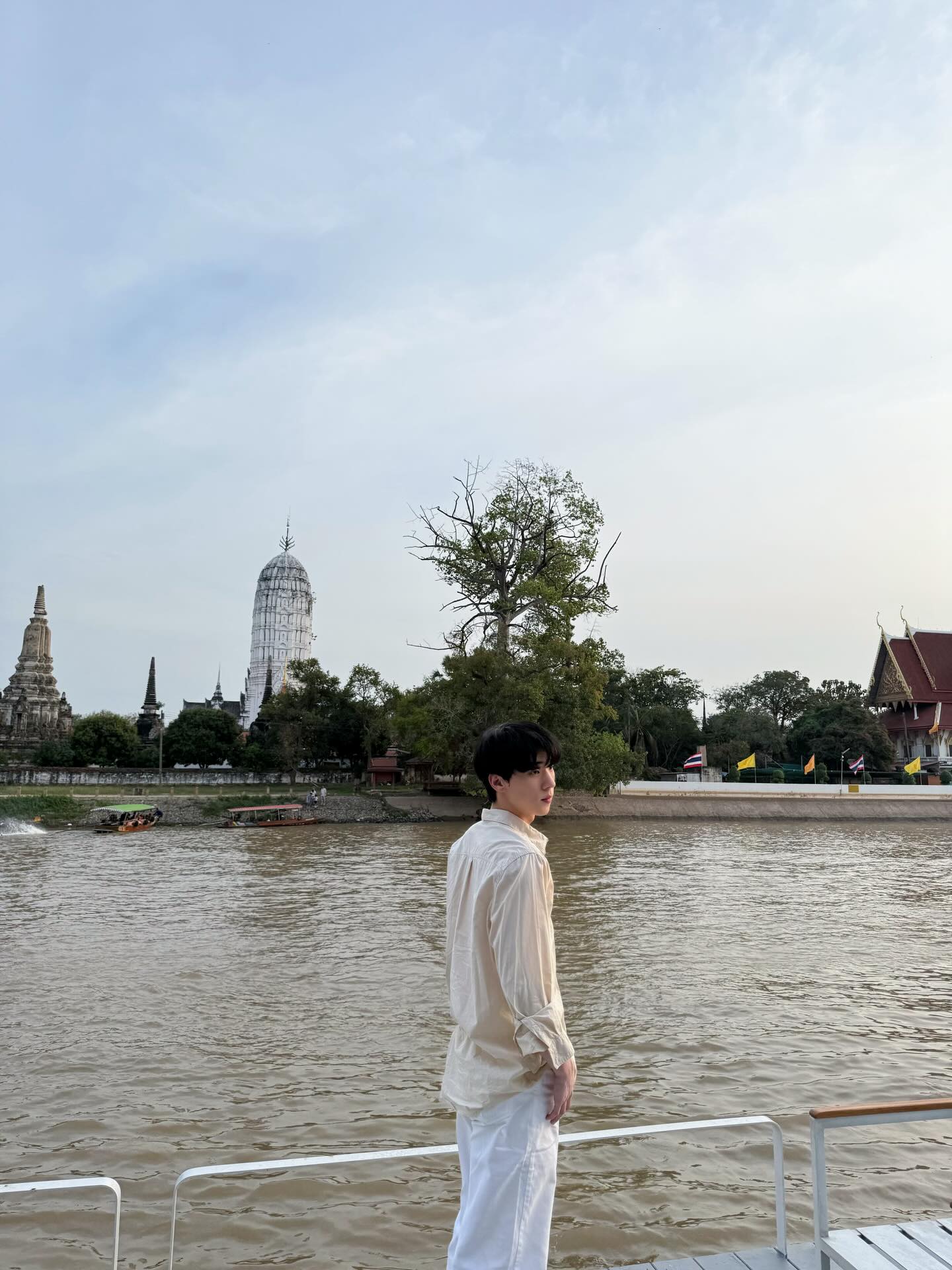 โอ๊ต - ธาราธร พุ่มโพธิงาม