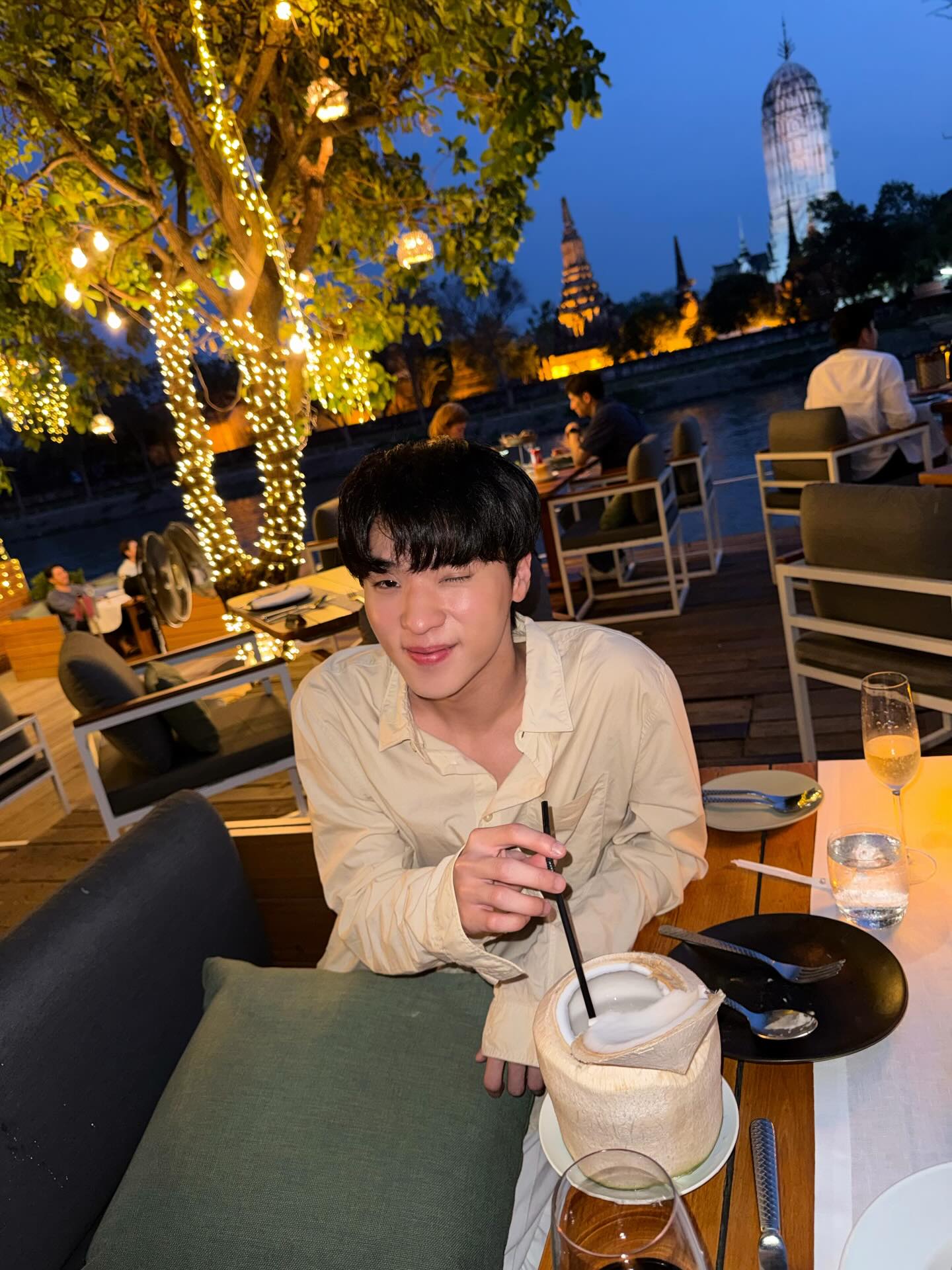 โอ๊ต - ธาราธร พุ่มโพธิงาม