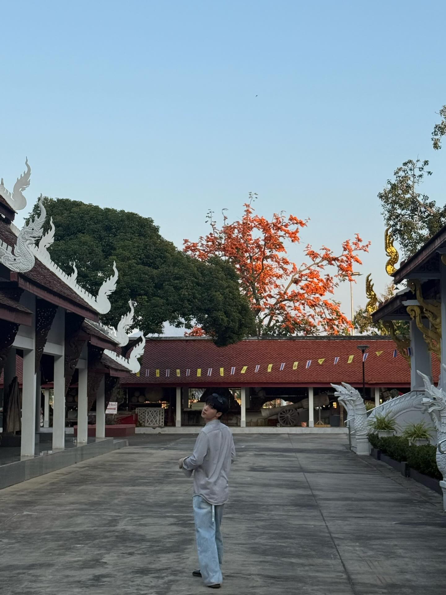 โอ๊ต - ธาราธร พุ่มโพธิงาม