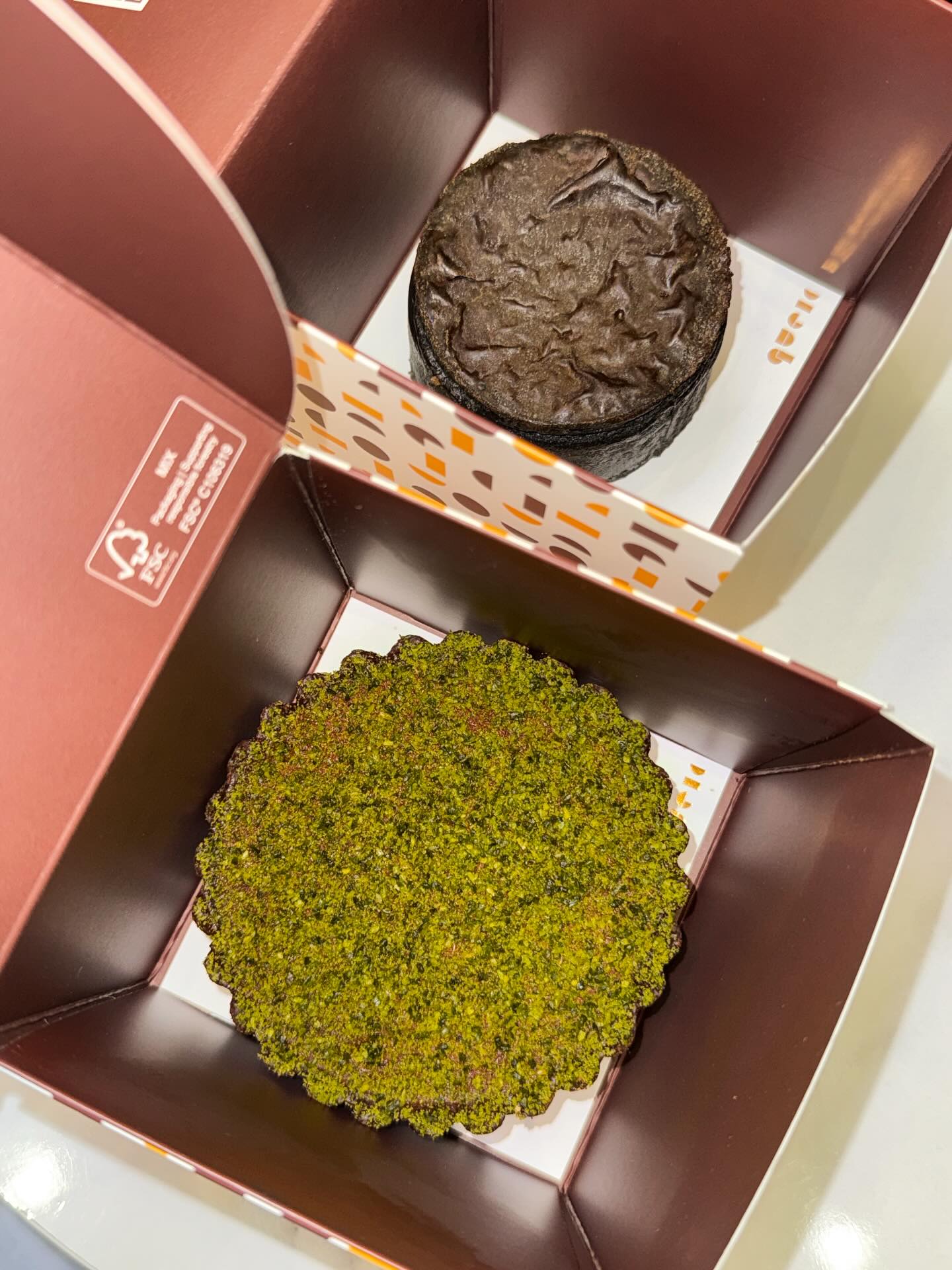 โอ๊ต - ธาราธร พุ่มโพธิงาม