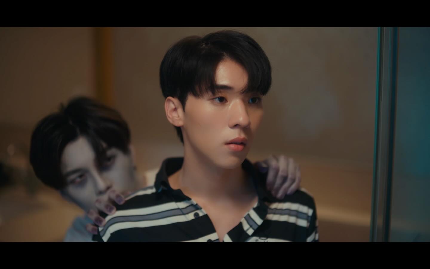 โอ๊ต - ธาราธร พุ่มโพธิงาม