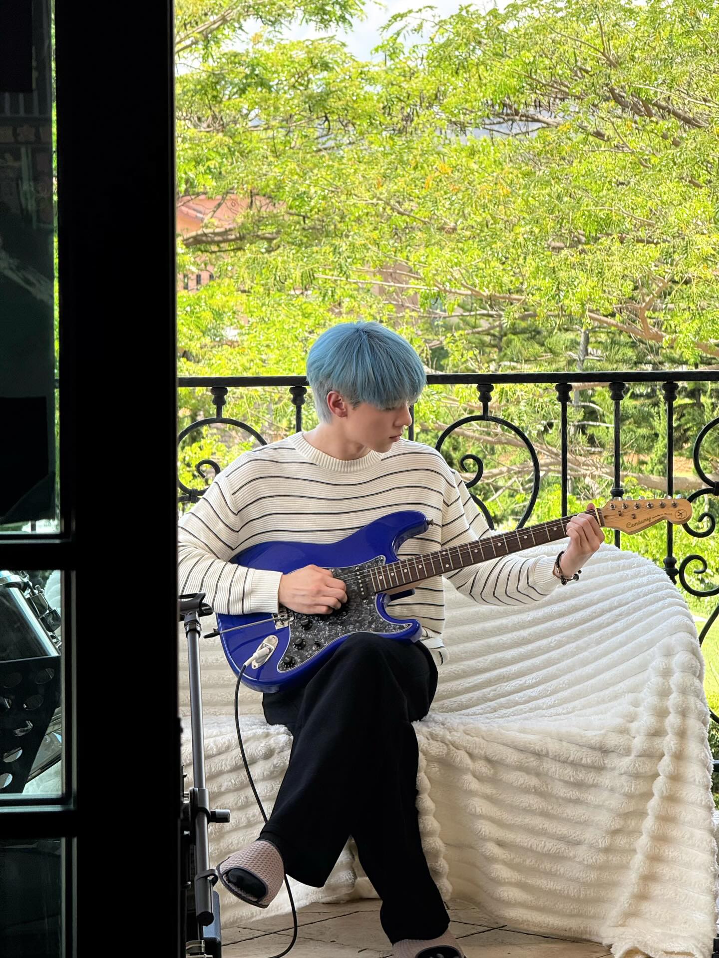 โอ๊ต - ธาราธร พุ่มโพธิงาม