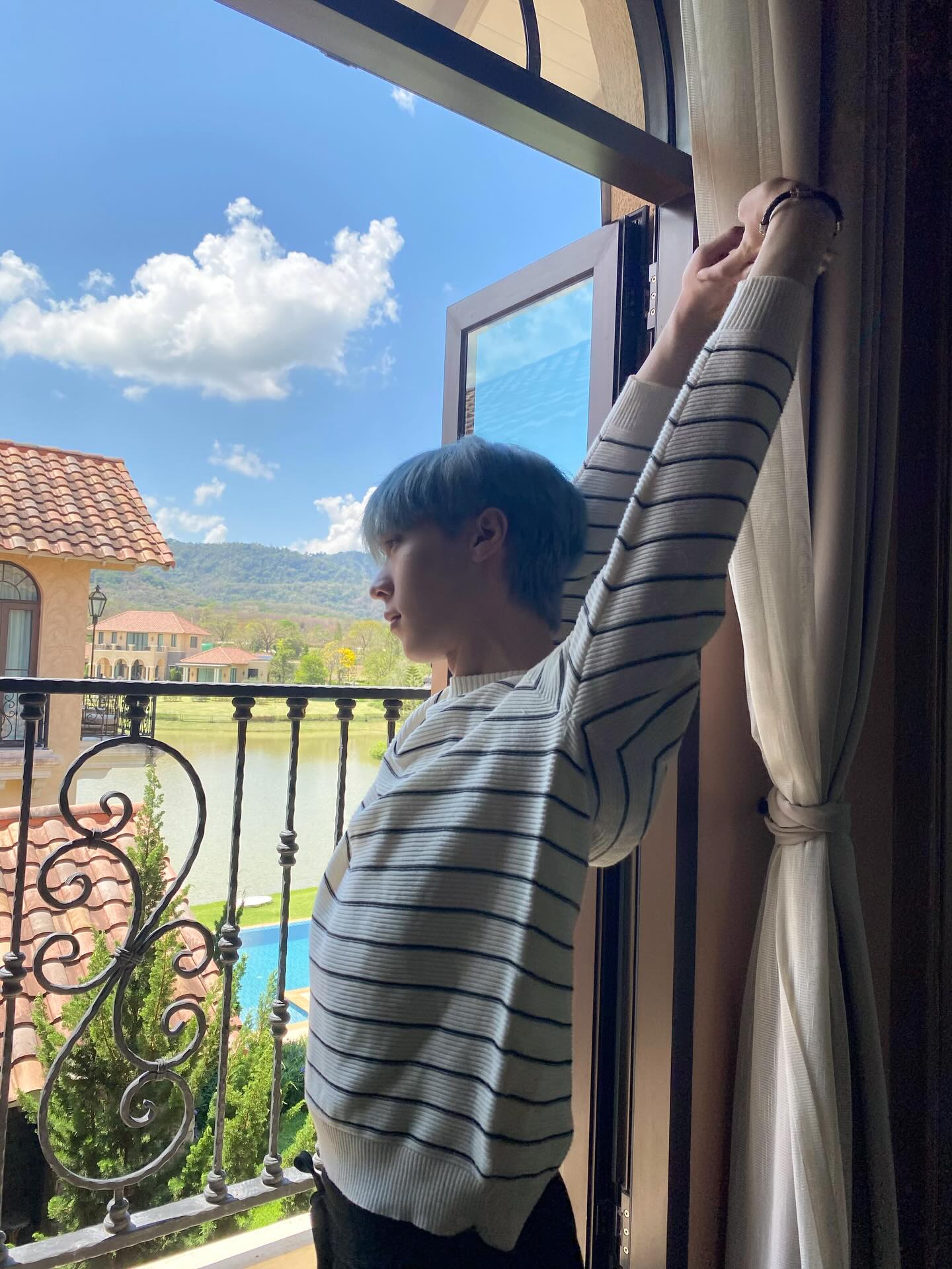 โอ๊ต - ธาราธร พุ่มโพธิงาม