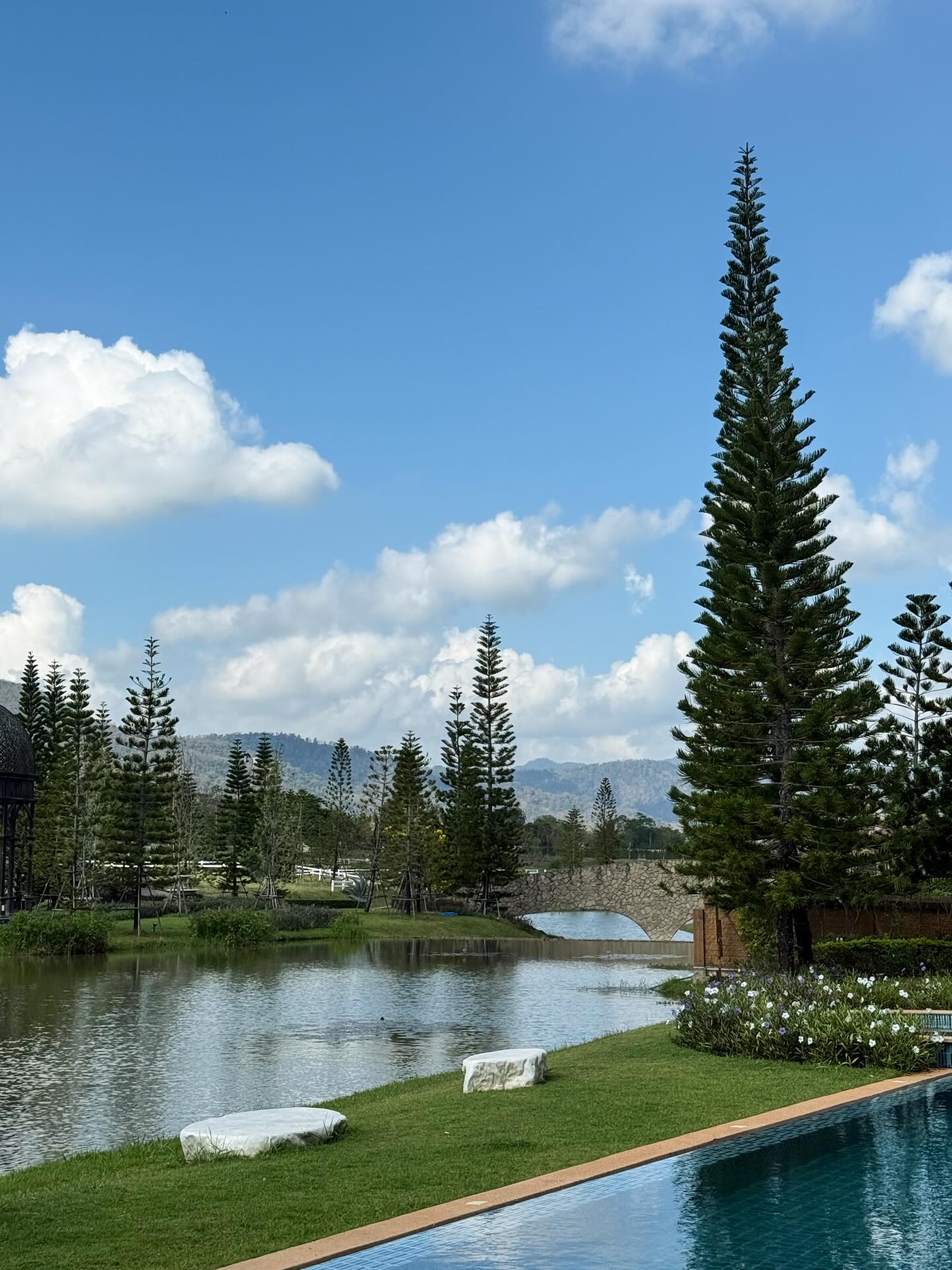 โอ๊ต - ธาราธร พุ่มโพธิงาม