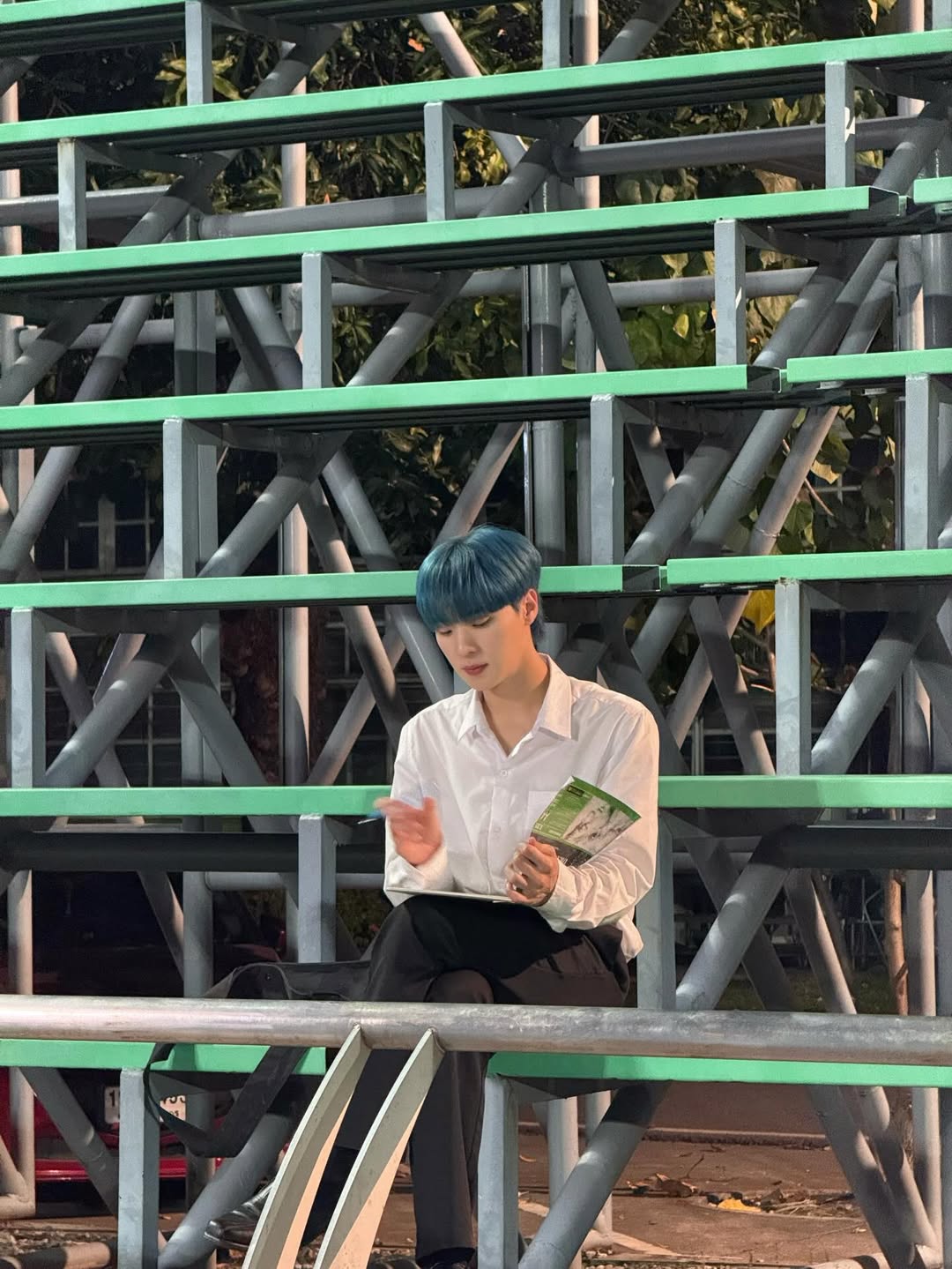 โอ๊ต - ธาราธร พุ่มโพธิงาม