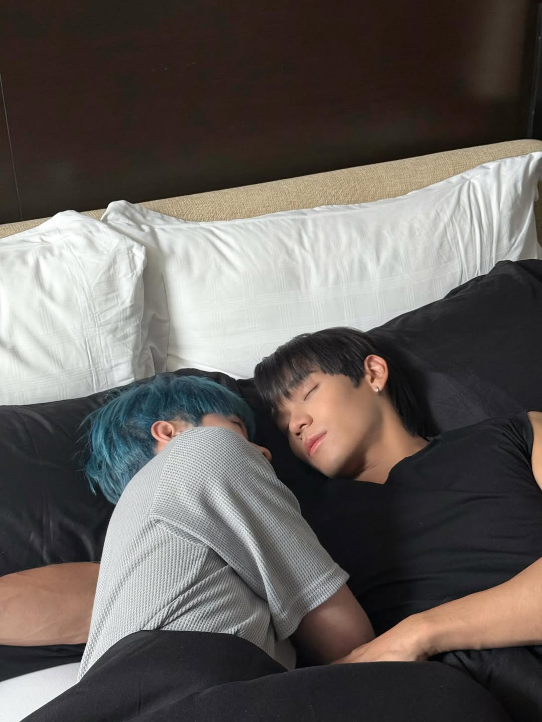 โอ๊ต - ธาราธร พุ่มโพธิงาม