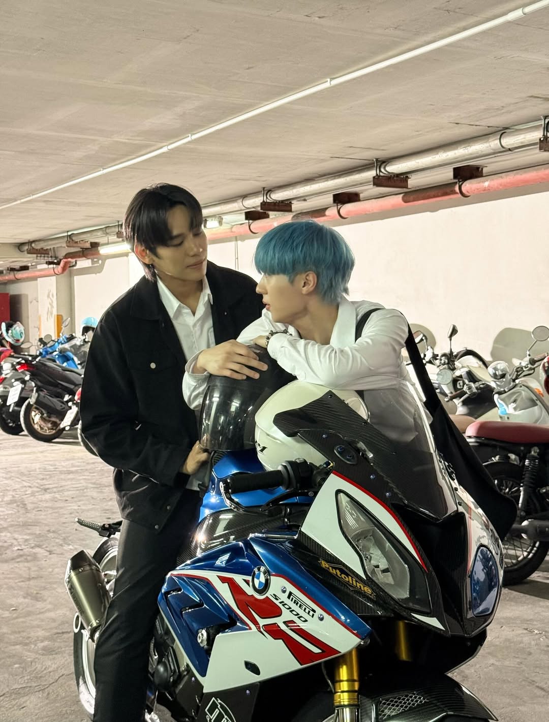 โอ๊ต - ธาราธร พุ่มโพธิงาม