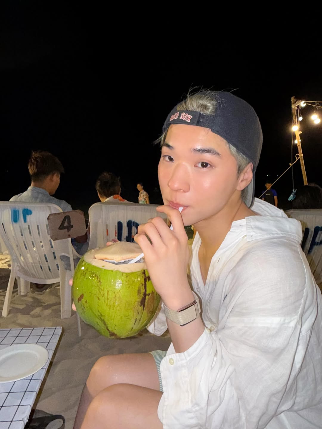 โอ๊ต - ธาราธร พุ่มโพธิงาม