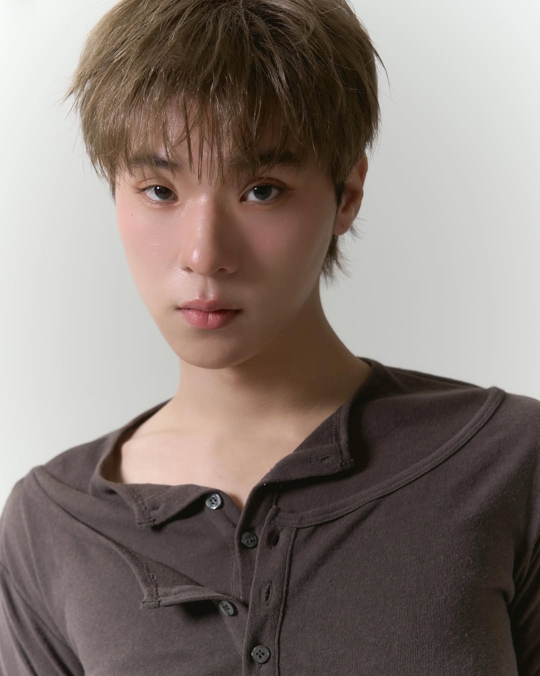 โอ๊ต - ธาราธร พุ่มโพธิงาม