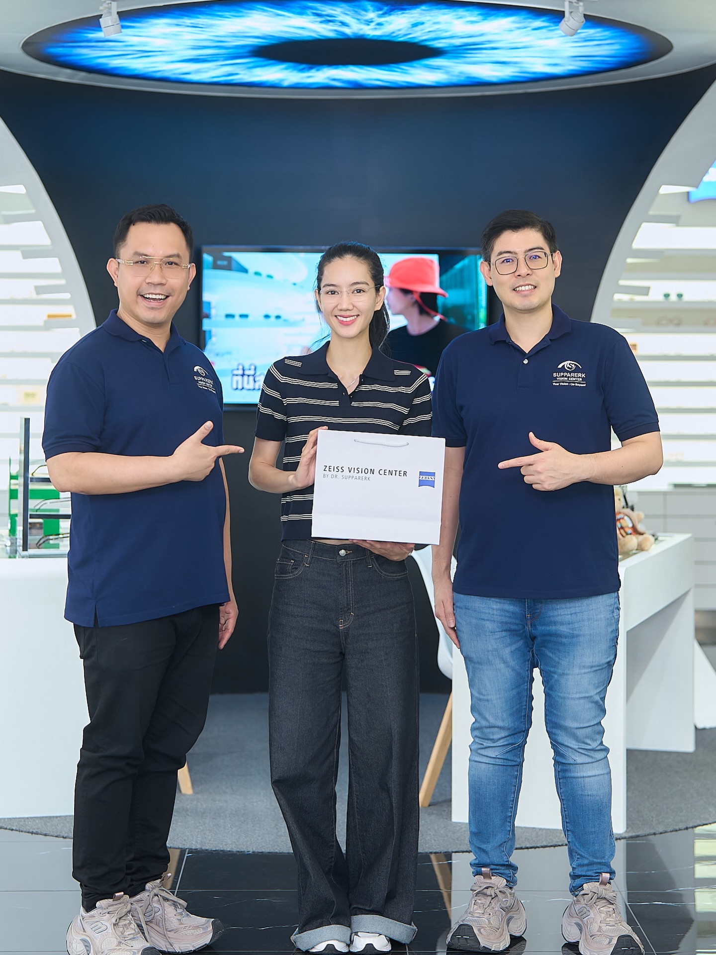 ริชชี่ - อรเณศ ดีคาบาเลส