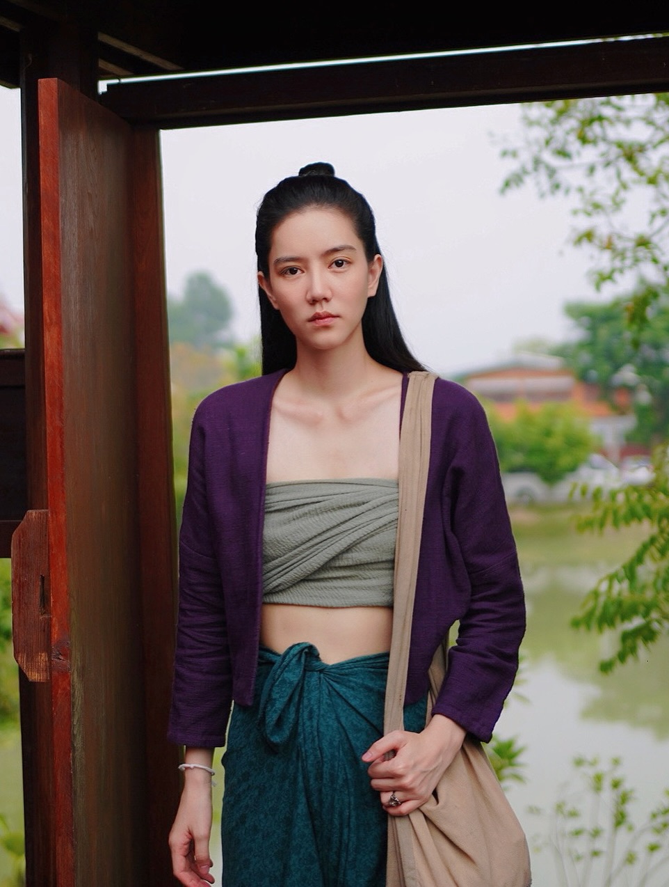 ริชชี่ - อรเณศ ดีคาบาเลส