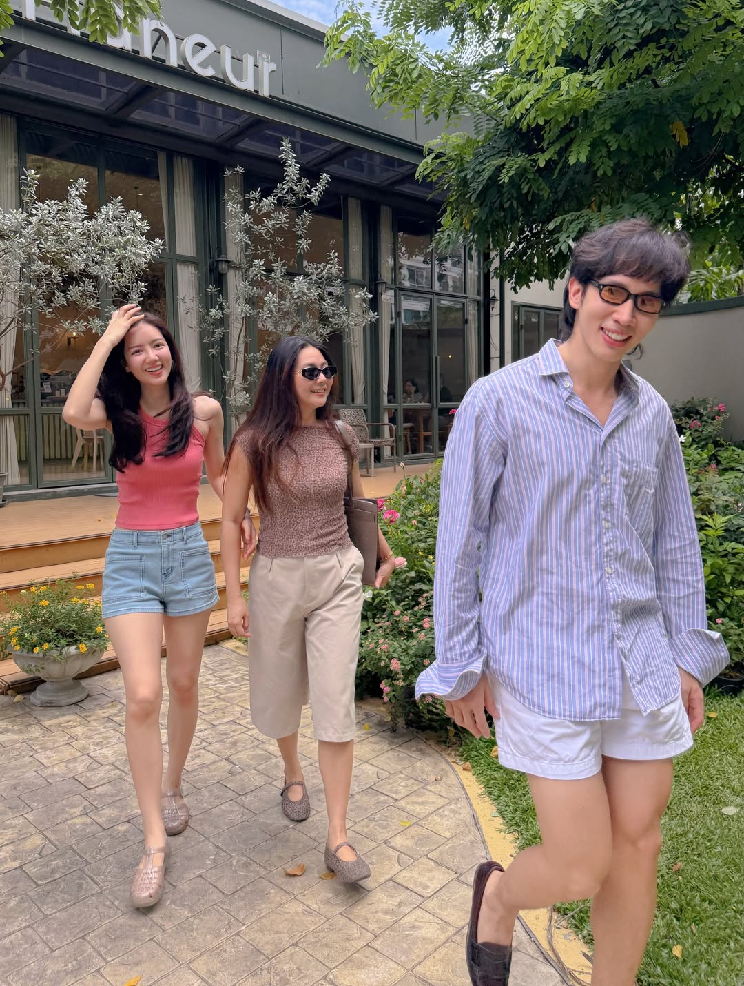 ริชชี่ - อรเณศ ดีคาบาเลส