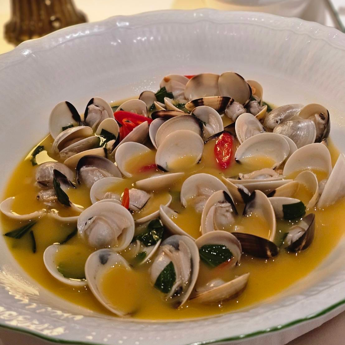 เก๋ - ชลลดา เมฆราตรี