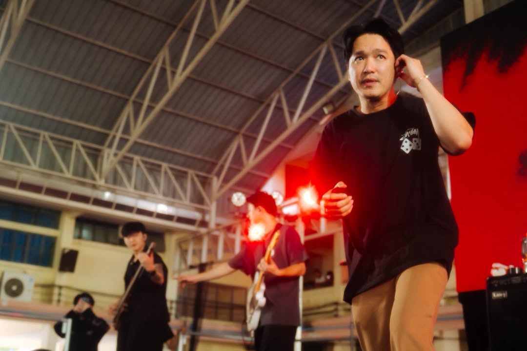 เอ๊ะ - จิรากร สมพิทักษ์