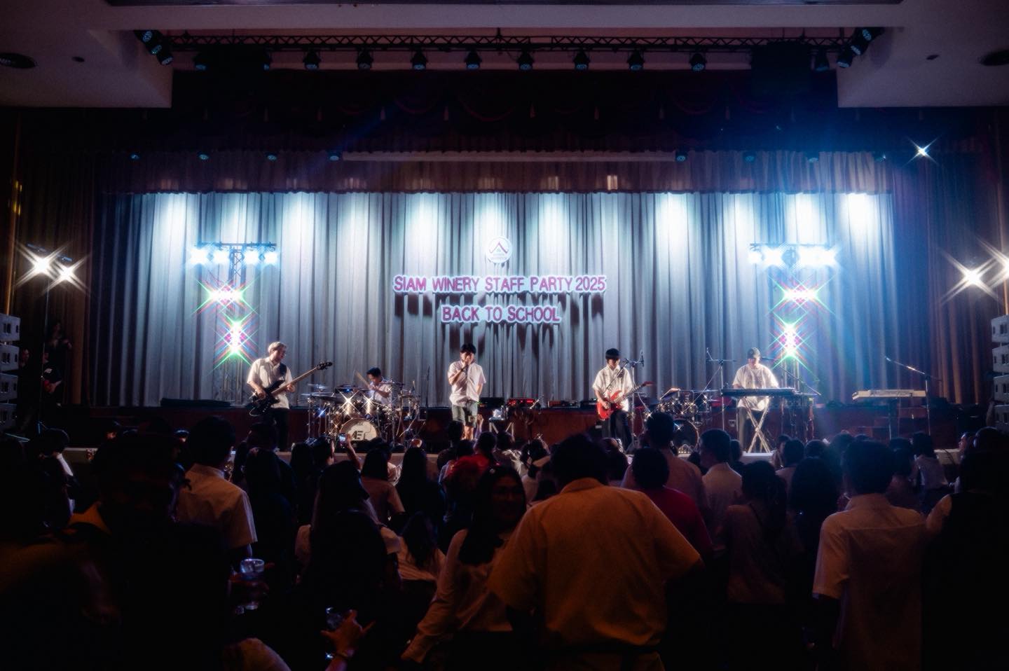 เอ๊ะ - จิรากร สมพิทักษ์